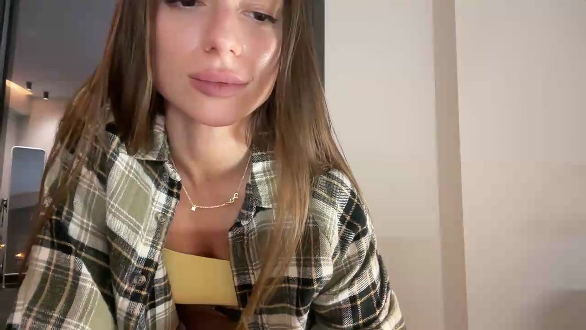 Gallery image thumbnail from SweetTits20's myfreecams stream on, 08/17/2026, 03:10 image 7 of 20