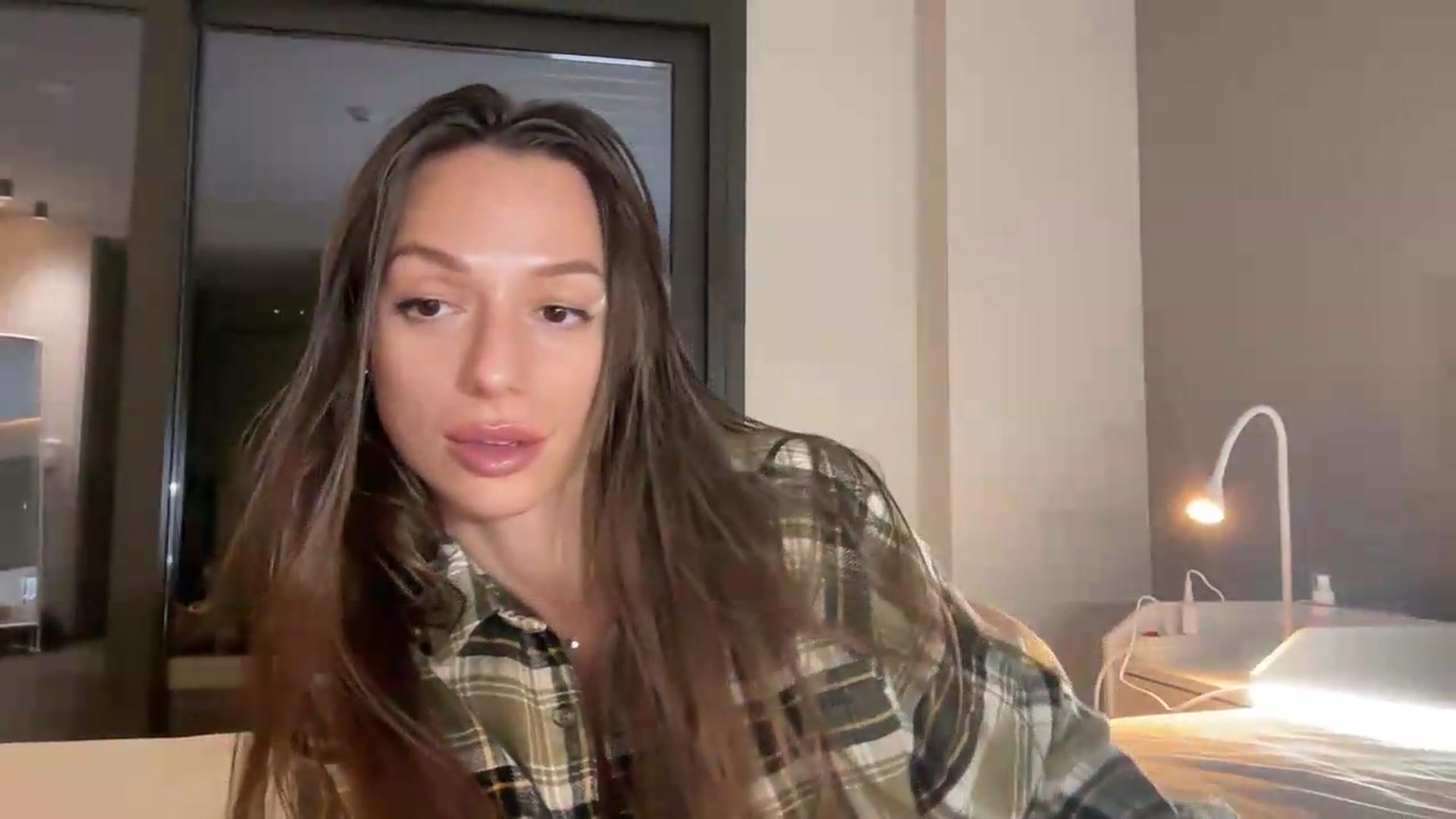 Gallery image thumbnail from SweetTits20's myfreecams stream on, 08/17/2026, 03:10 image 19 of 20