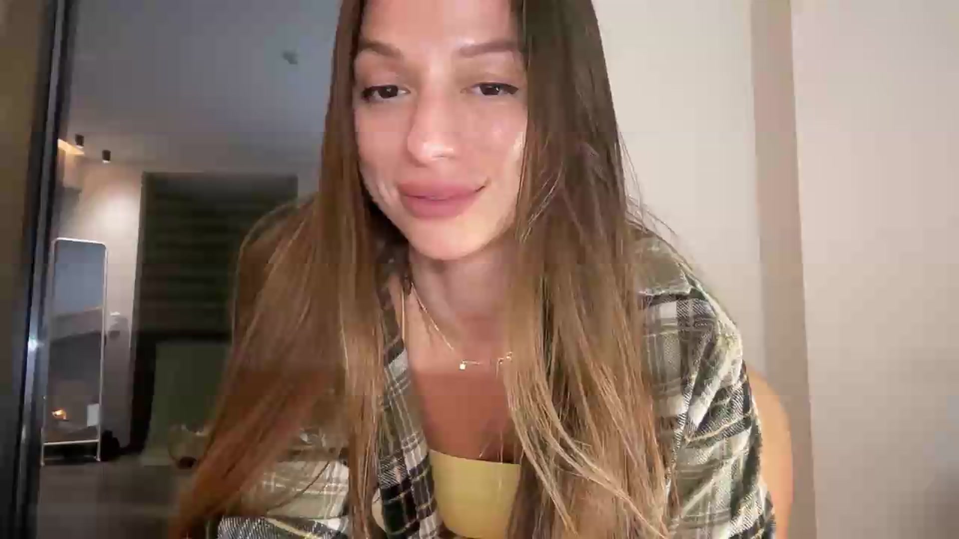 Gallery image thumbnail from SweetTits20's myfreecams stream on, 08/17/2026, 03:10 image 9 of 20