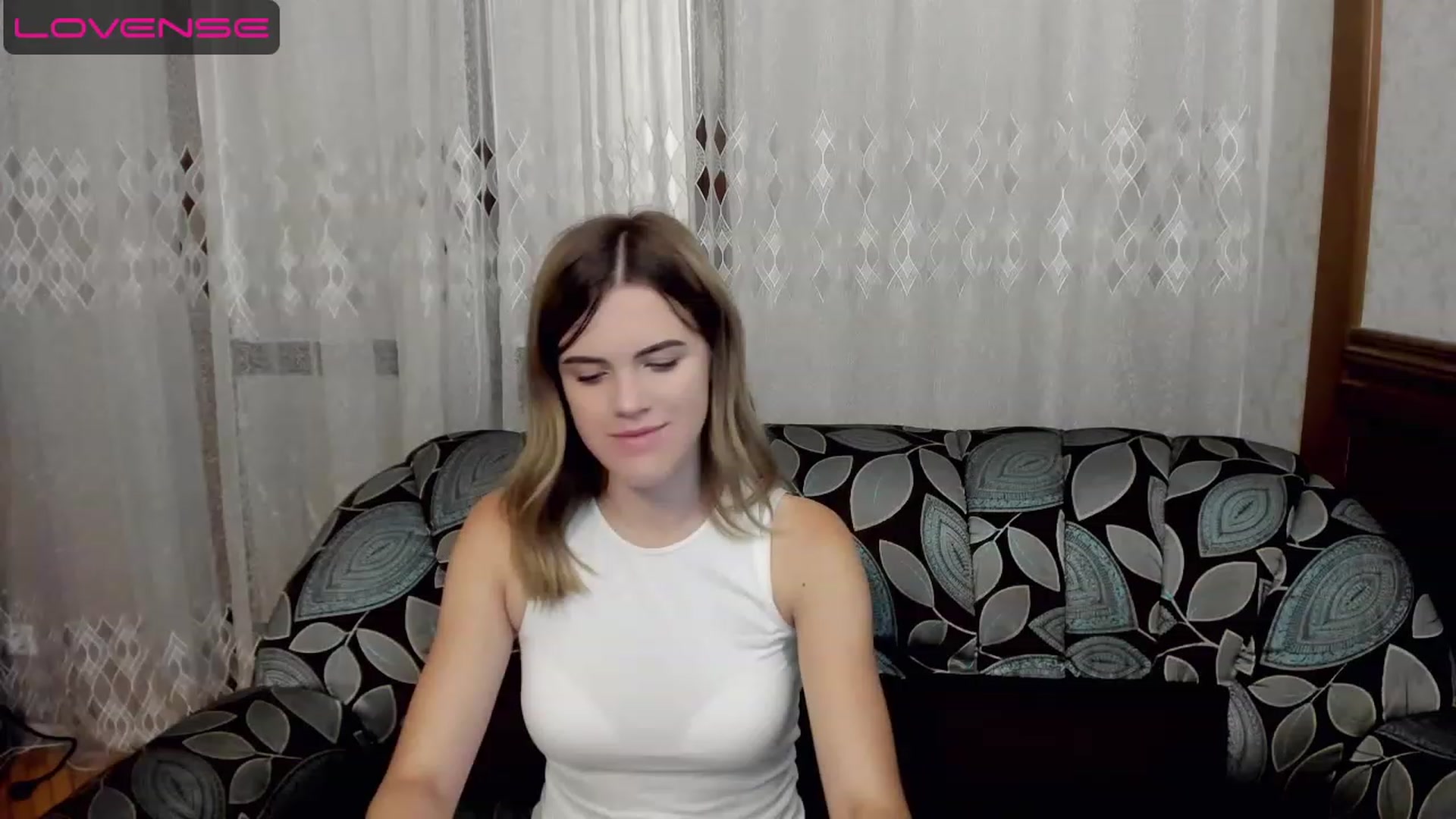 Gallery image thumbnail from SweetVeronaa's myfreecams stream on, 07/20/2023, 19:56 image 17 of 20