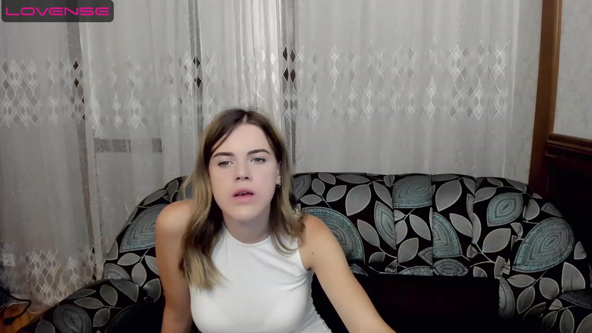 Gallery image thumbnail from SweetVeronaa's myfreecams stream on, 07/20/2023, 19:56 image 9 of 20