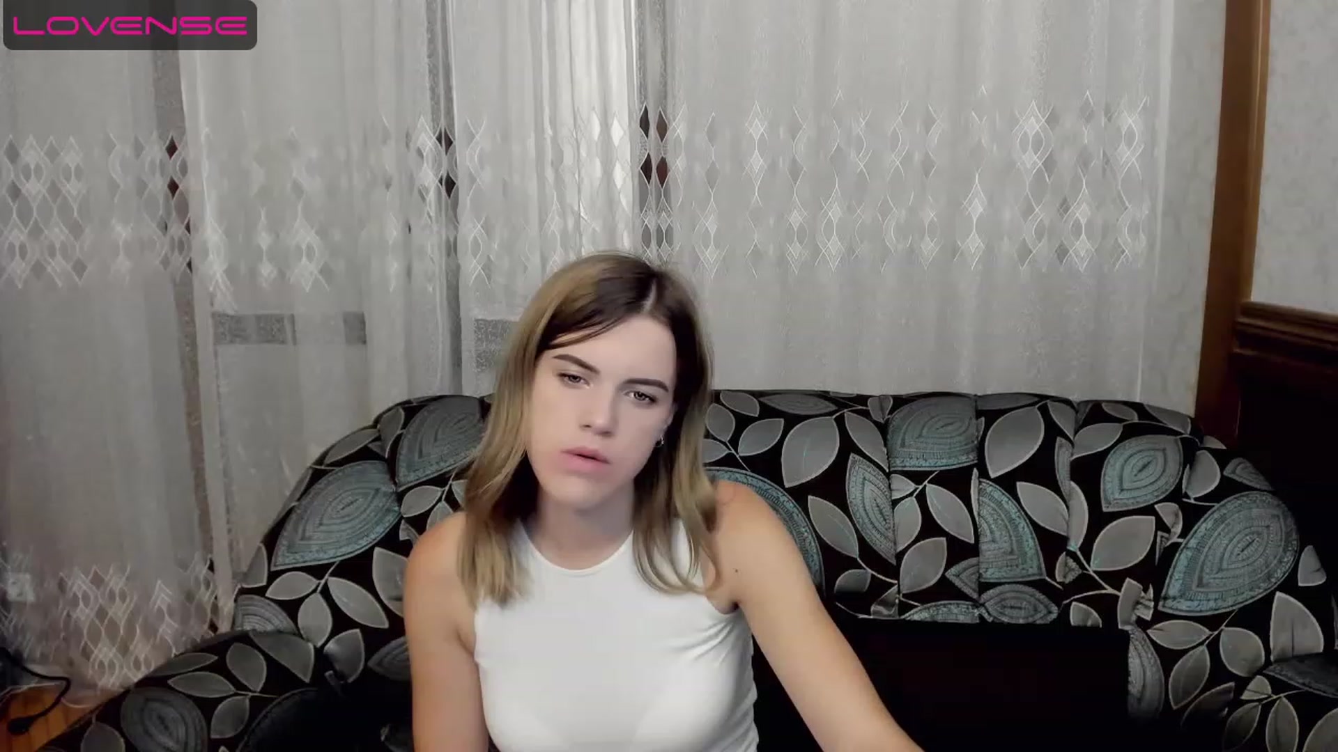 Gallery image thumbnail from SweetVeronaa's myfreecams stream on, 07/20/2023, 19:56 image 19 of 20