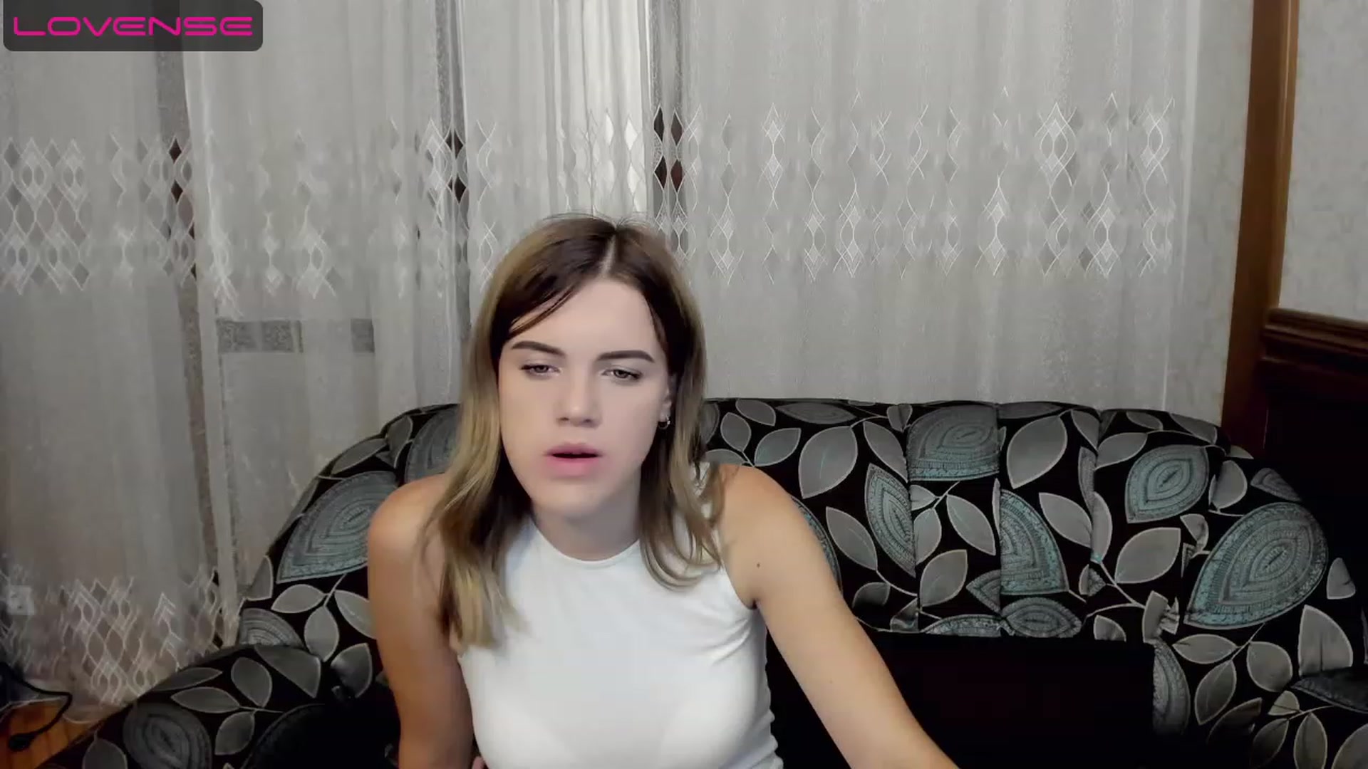 Gallery image thumbnail from SweetVeronaa's myfreecams stream on, 07/20/2023, 19:56 image 14 of 20