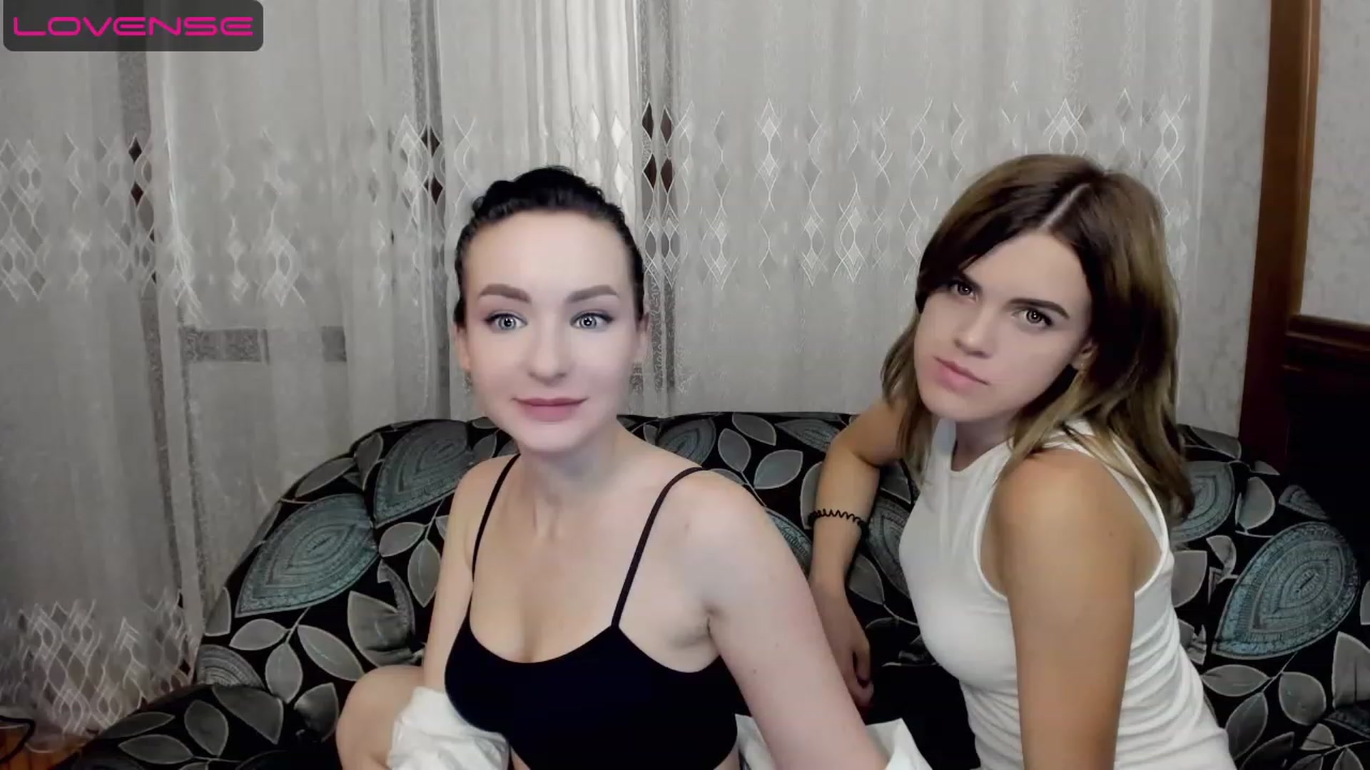 Gallery image thumbnail from SweetVeronaa's myfreecams stream on, 07/20/2023, 21:01 image 15 of 20