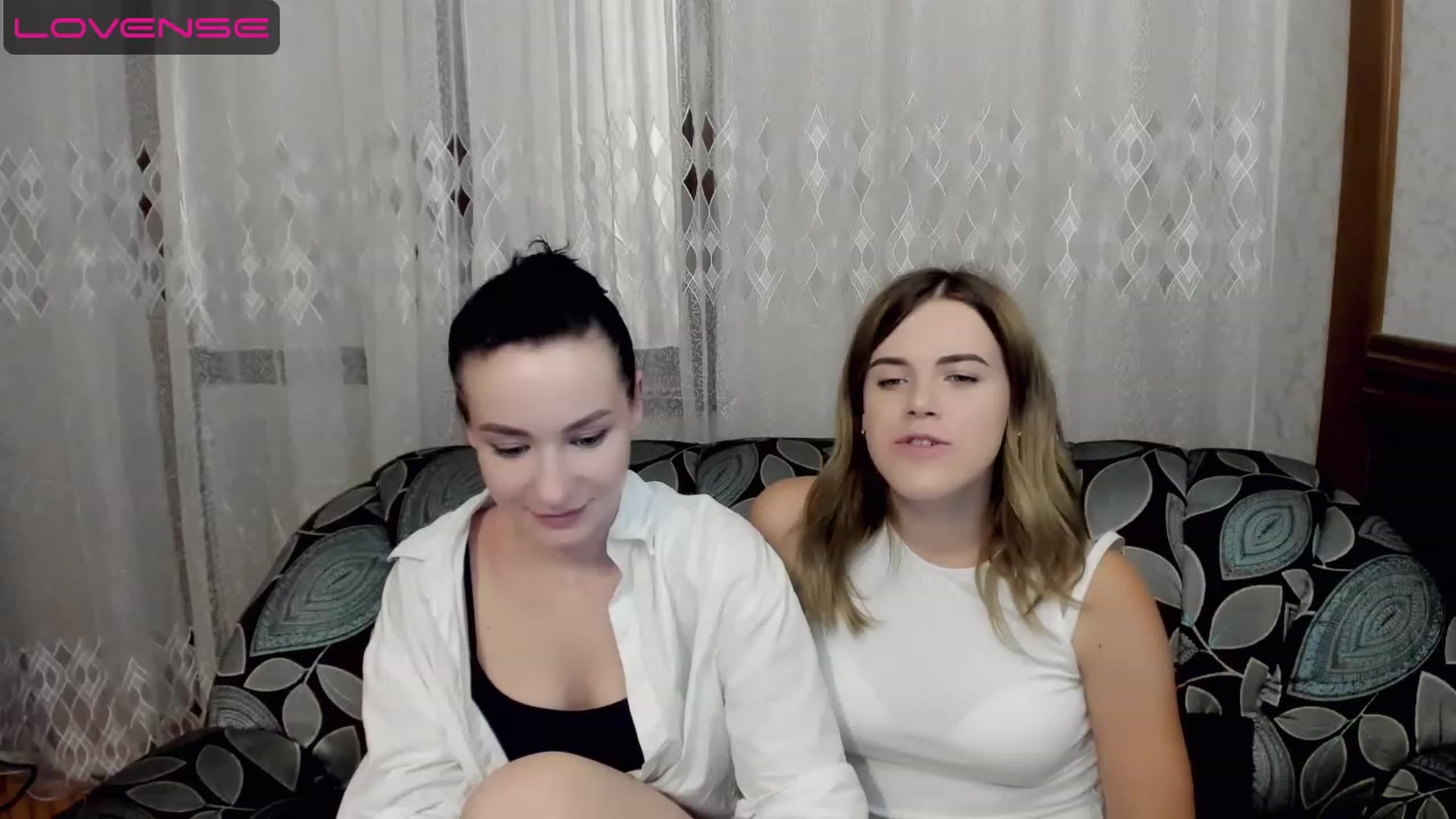 Gallery image thumbnail from SweetVeronaa's myfreecams stream on, 07/20/2023, 21:01 image 6 of 20