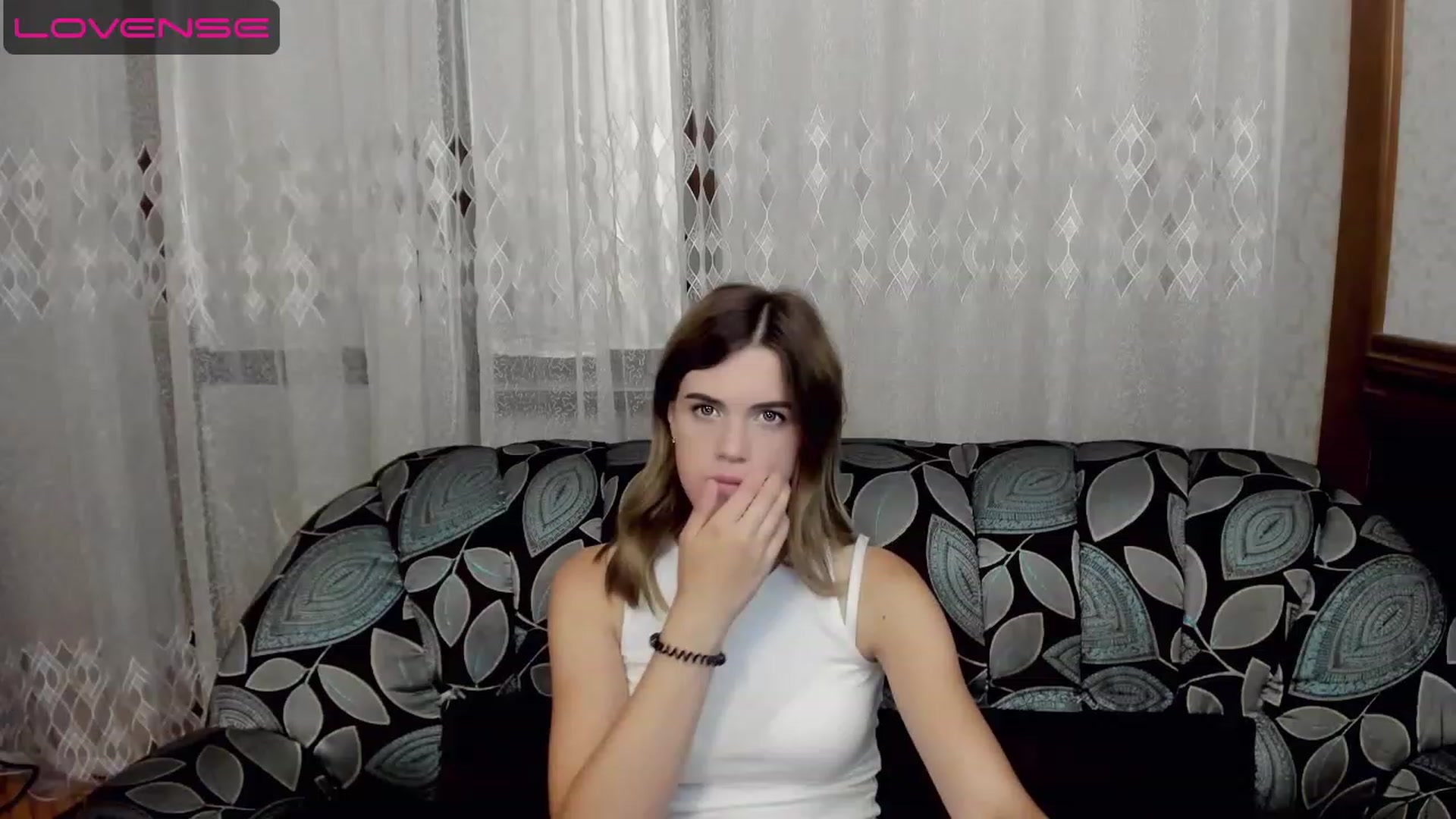 Gallery image thumbnail from SweetVeronaa's myfreecams stream on, 07/20/2023, 22:30 image 12 of 20