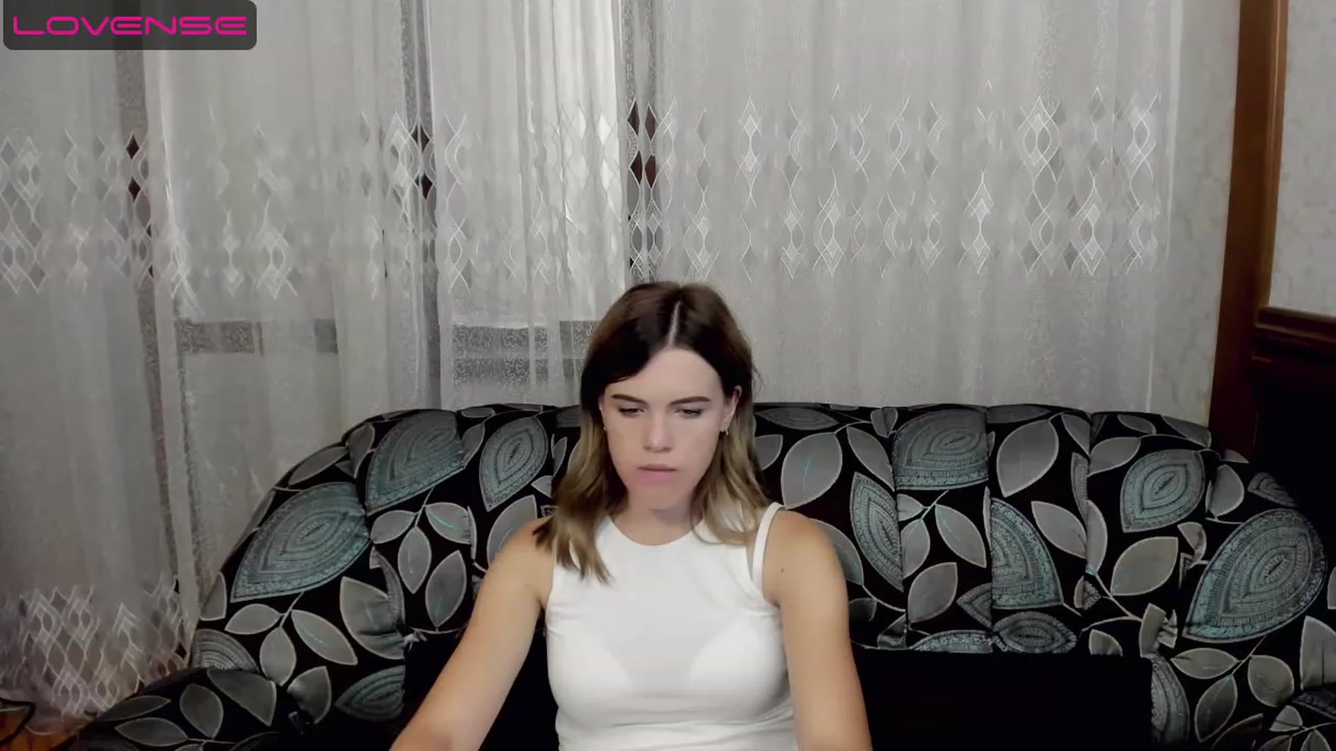 Gallery image thumbnail from SweetVeronaa's myfreecams stream on, 07/20/2023, 22:30 image 17 of 20