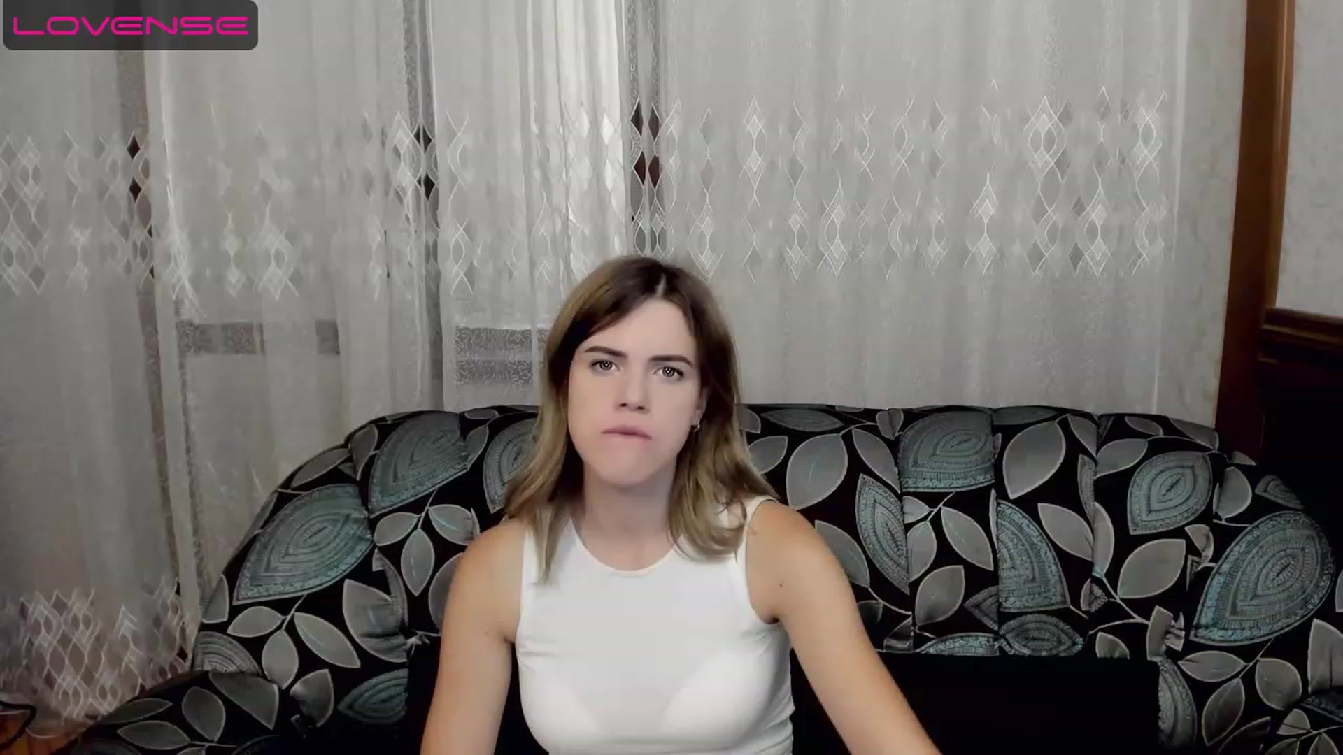 Gallery image thumbnail from SweetVeronaa's myfreecams stream on, 07/20/2023, 23:48 image 5 of 20