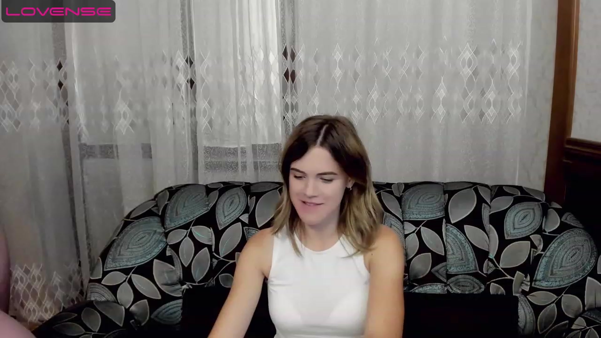 Gallery image thumbnail from SweetVeronaa's myfreecams stream on, 07/20/2023, 23:48 image 9 of 20