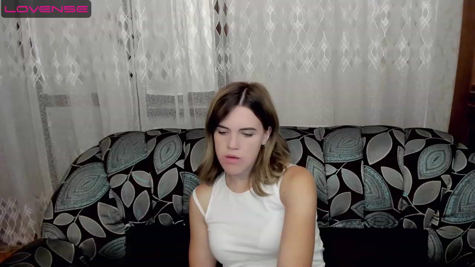 Gallery image thumbnail from SweetVeronaa's myfreecams stream on, 07/21/2023, 01:16 image 8 of 20