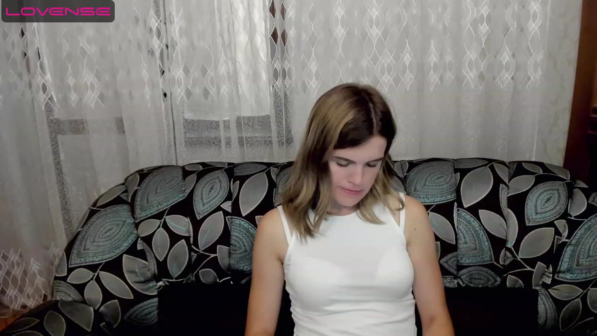 Gallery image thumbnail from SweetVeronaa's myfreecams stream on, 07/21/2023, 01:16 image 1 of 20