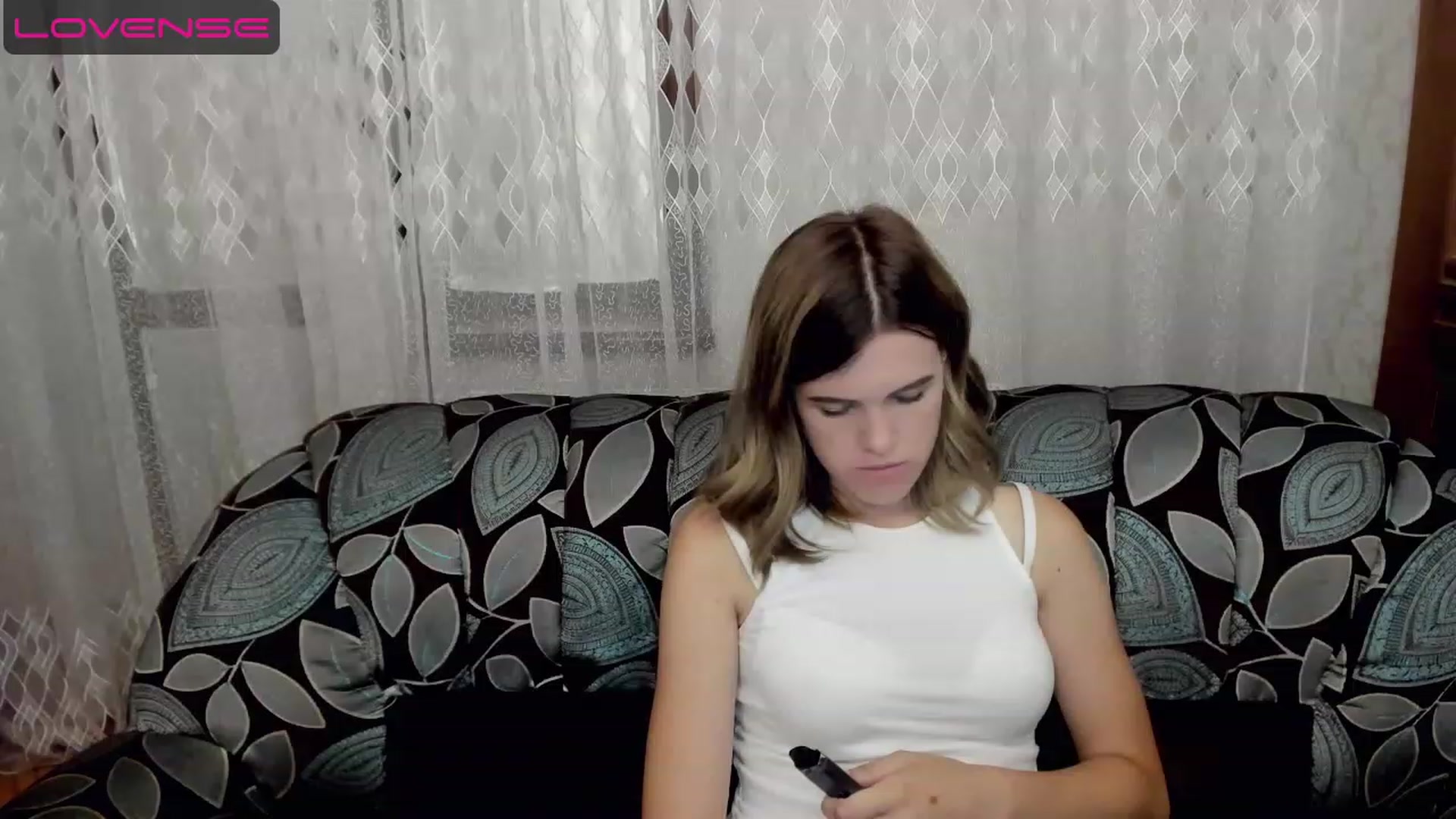 Gallery image thumbnail from SweetVeronaa's myfreecams stream on, 07/21/2023, 01:16 image 3 of 20