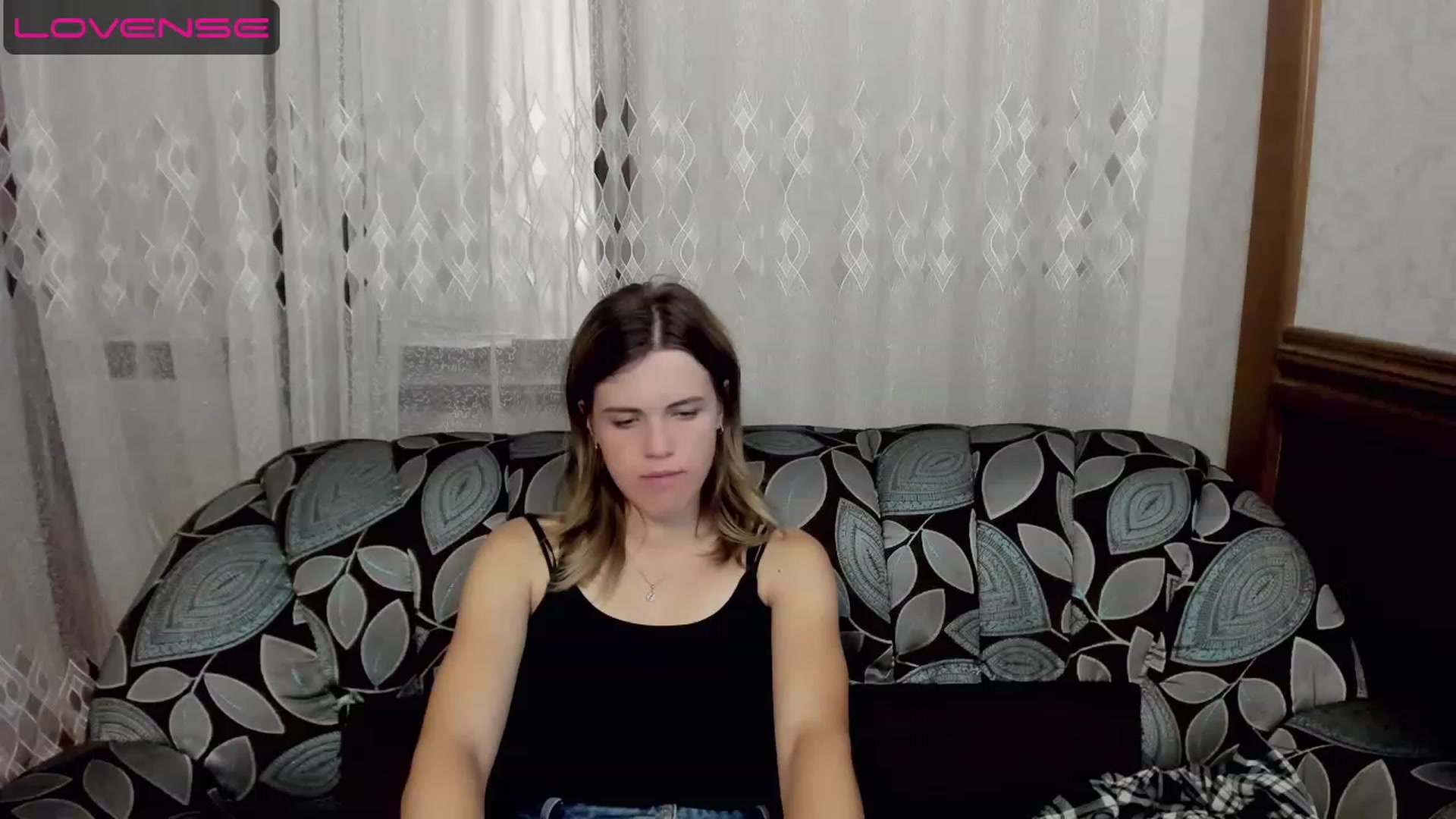 Gallery image thumbnail from SweetVeronaa's myfreecams stream on, 07/23/2023, 01:41 image 6 of 20