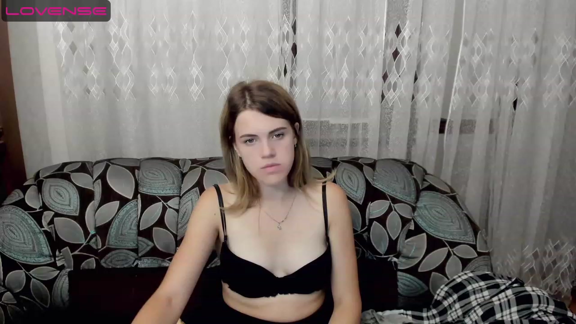 Gallery image thumbnail from SweetVeronaa's myfreecams stream on, 07/25/2023, 20:01 image 15 of 20