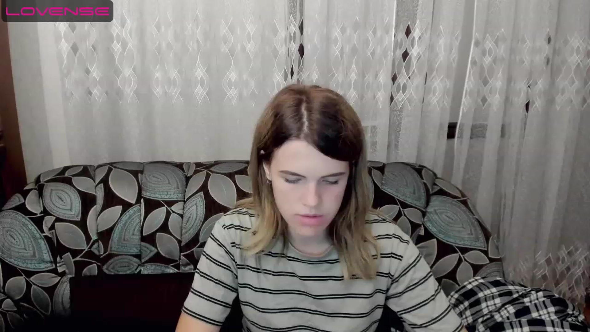 Gallery image thumbnail from SweetVeronaa's myfreecams stream on, 07/25/2023, 20:01 image 1 of 20