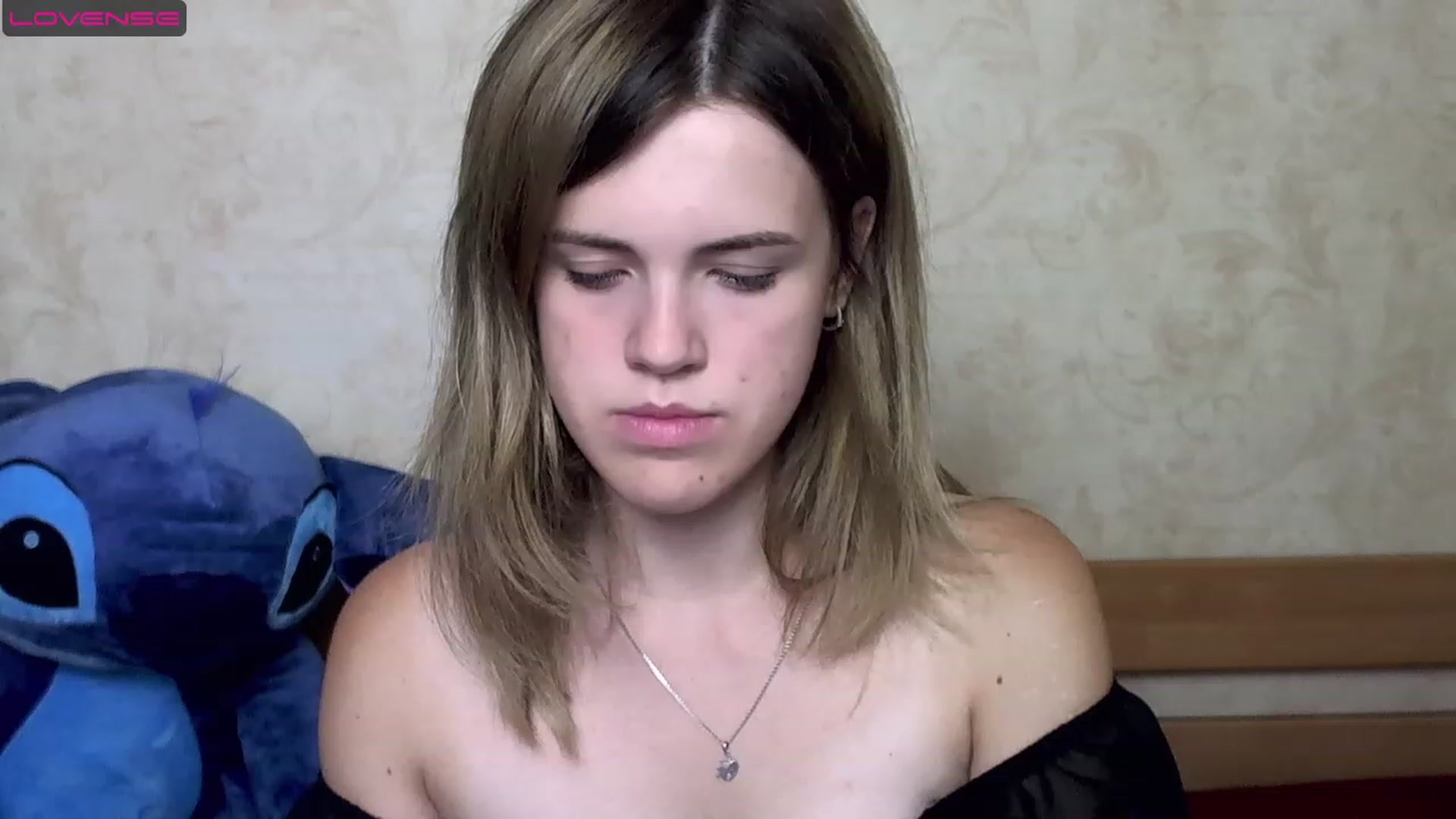 Gallery image thumbnail from SweetVeronaa's myfreecams stream on, 07/28/2023, 20:43 image 12 of 20