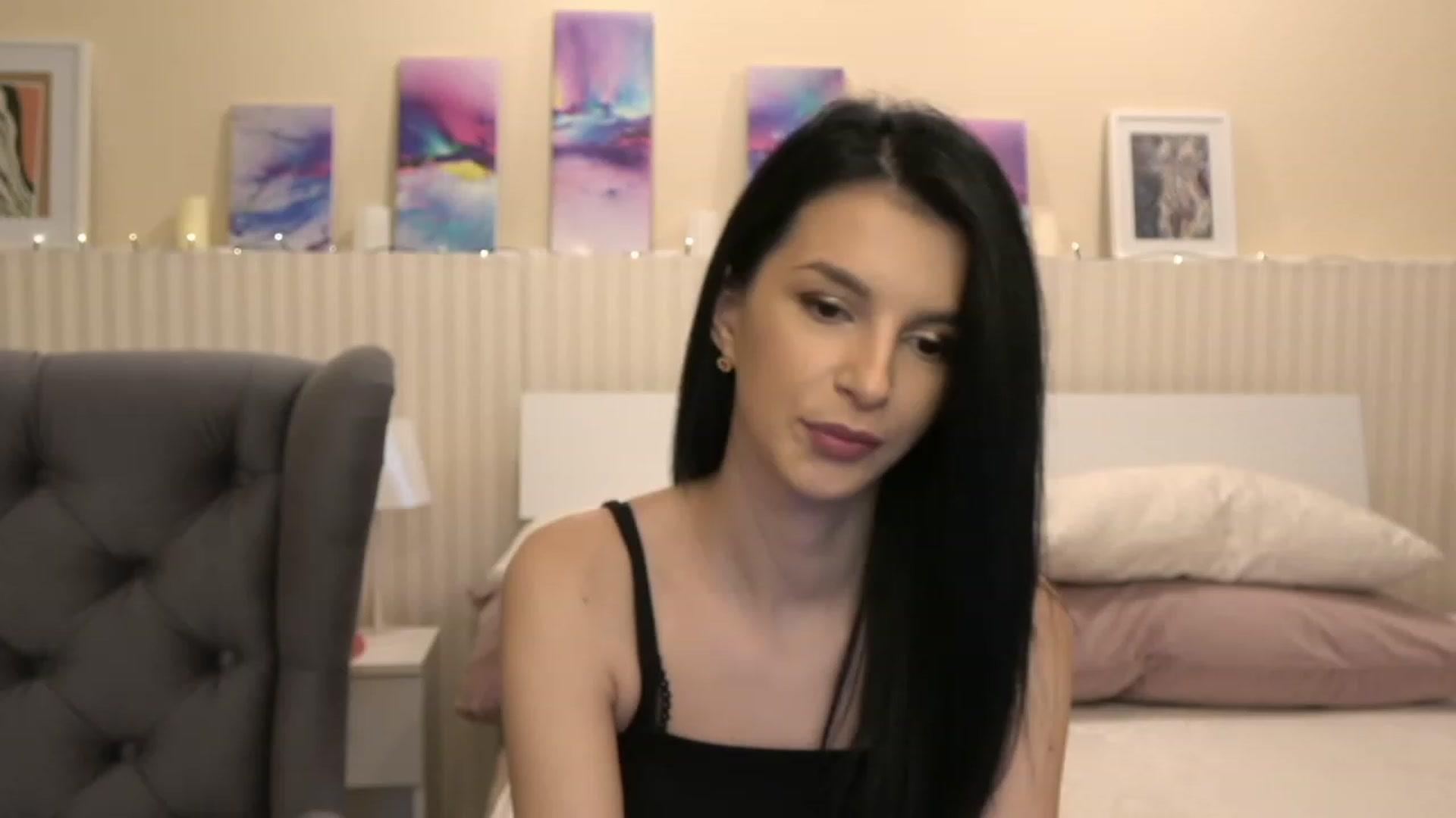 Gallery image thumbnail from SweetVivien's myfreecams stream on, 11/25/2022, 14:43 image 10 of 20