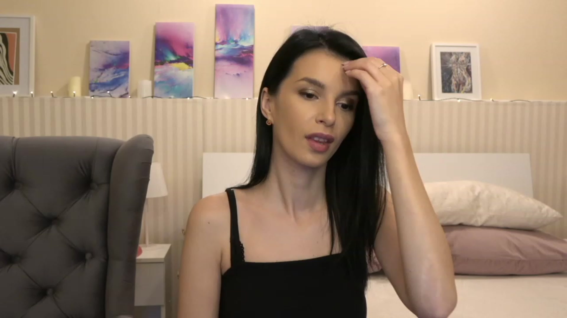 Gallery image thumbnail from SweetVivien's myfreecams stream on, 11/25/2022, 14:43 image 12 of 20
