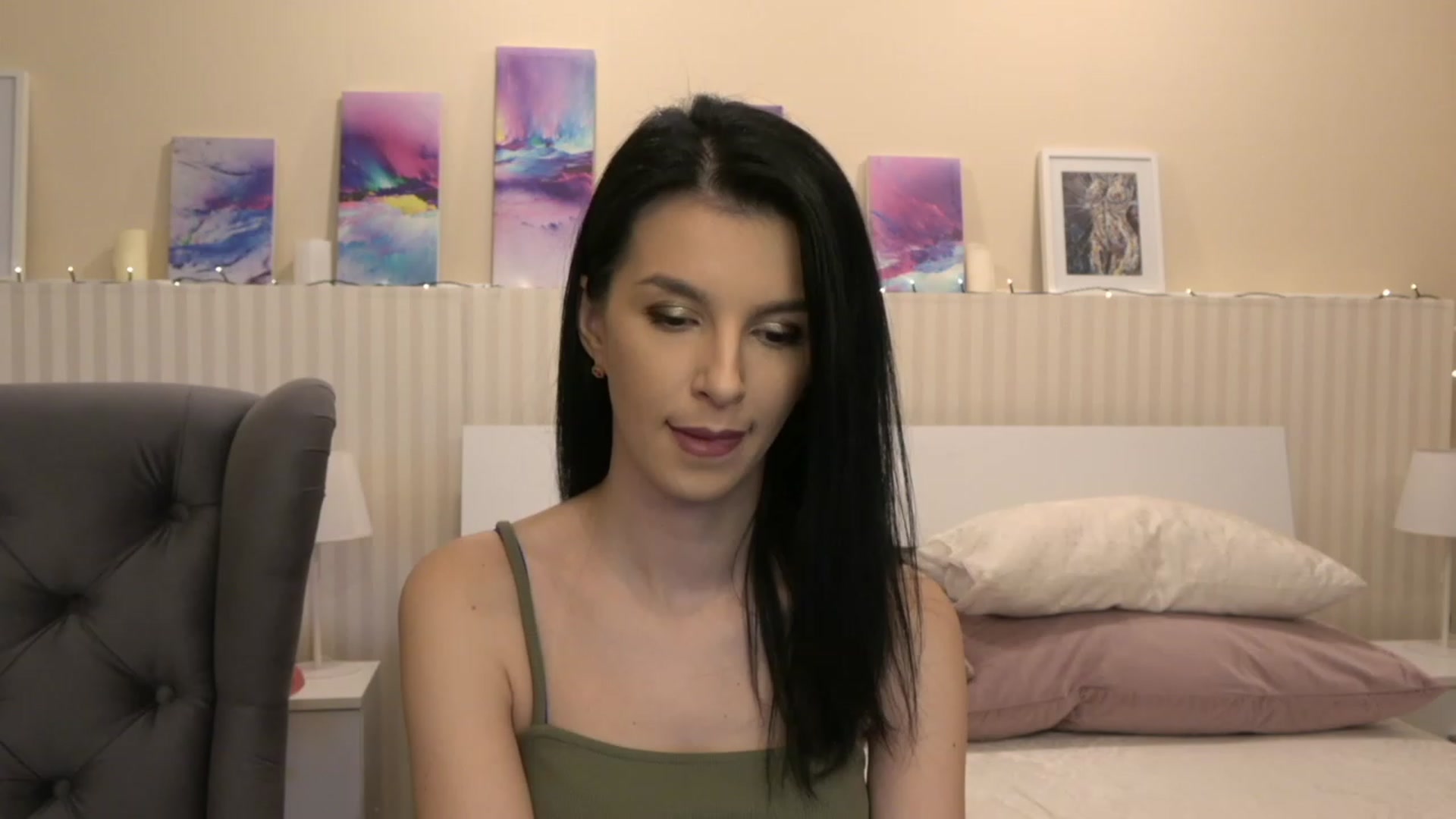 Gallery image thumbnail from SweetVivien's myfreecams stream on, 11/28/2022, 10:02 image 2 of 20
