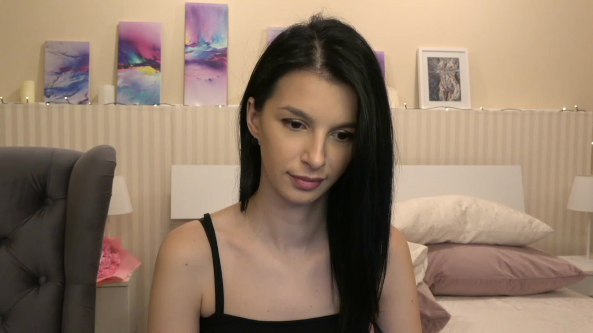 Gallery image thumbnail from SweetVivien's myfreecams stream on, 12/02/2022, 16:03 image 2 of 20