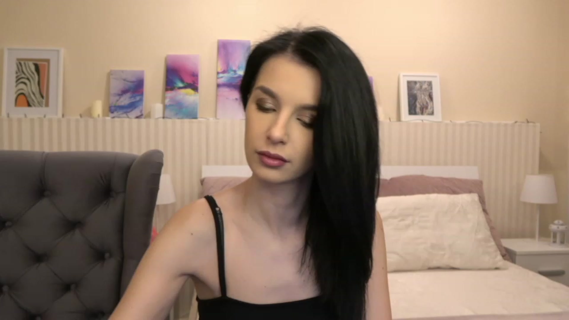Gallery image thumbnail from SweetVivien's myfreecams stream on, 12/12/2022, 09:41 image 5 of 20