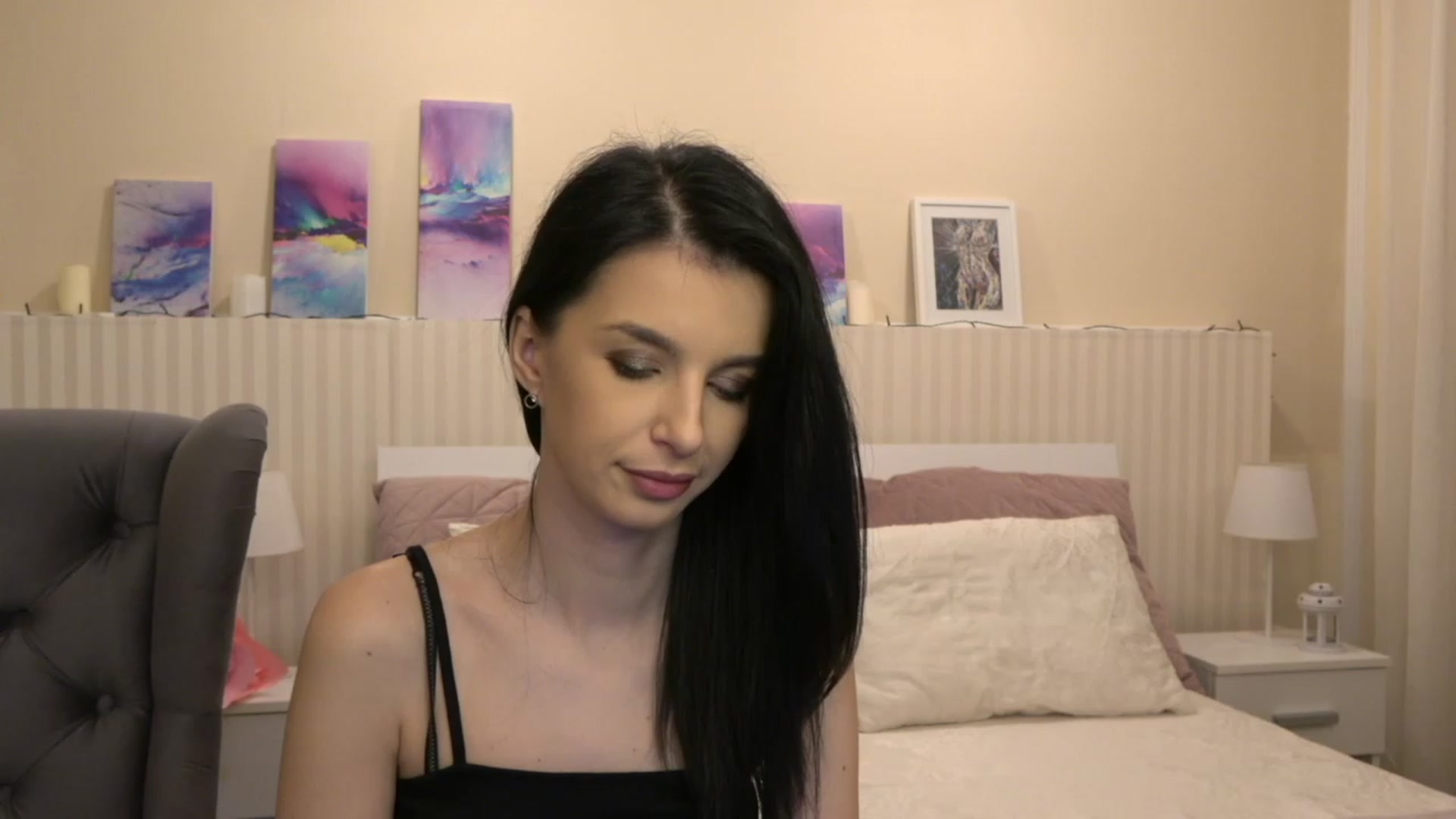 Gallery image thumbnail from SweetVivien's myfreecams stream on, 12/12/2022, 14:04 image 3 of 20