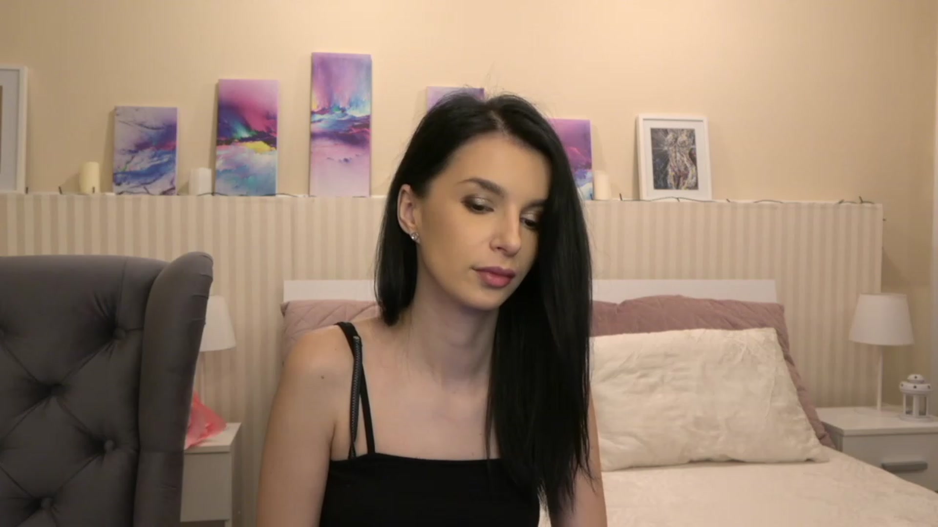 Gallery image thumbnail from SweetVivien's myfreecams stream on, 12/12/2022, 14:04 image 17 of 20
