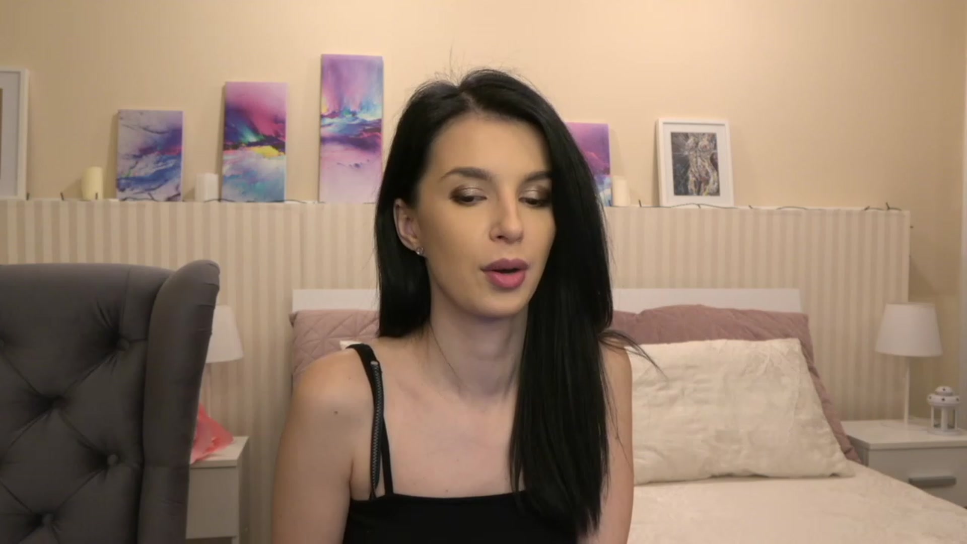 Gallery image thumbnail from SweetVivien's myfreecams stream on, 12/12/2022, 14:04 image 18 of 20
