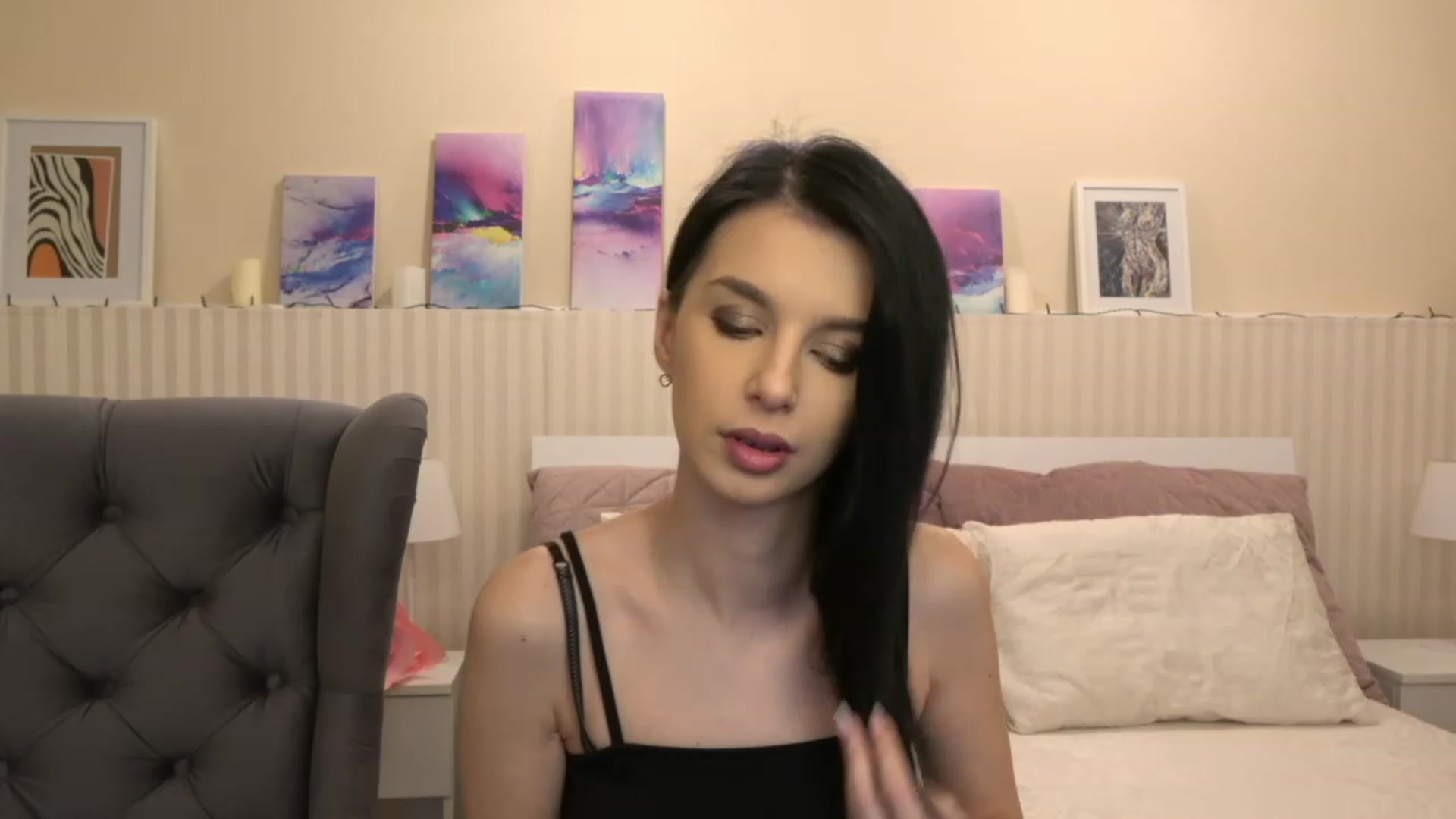 Gallery image thumbnail from SweetVivien's myfreecams stream on, 12/12/2022, 14:04 image 7 of 20