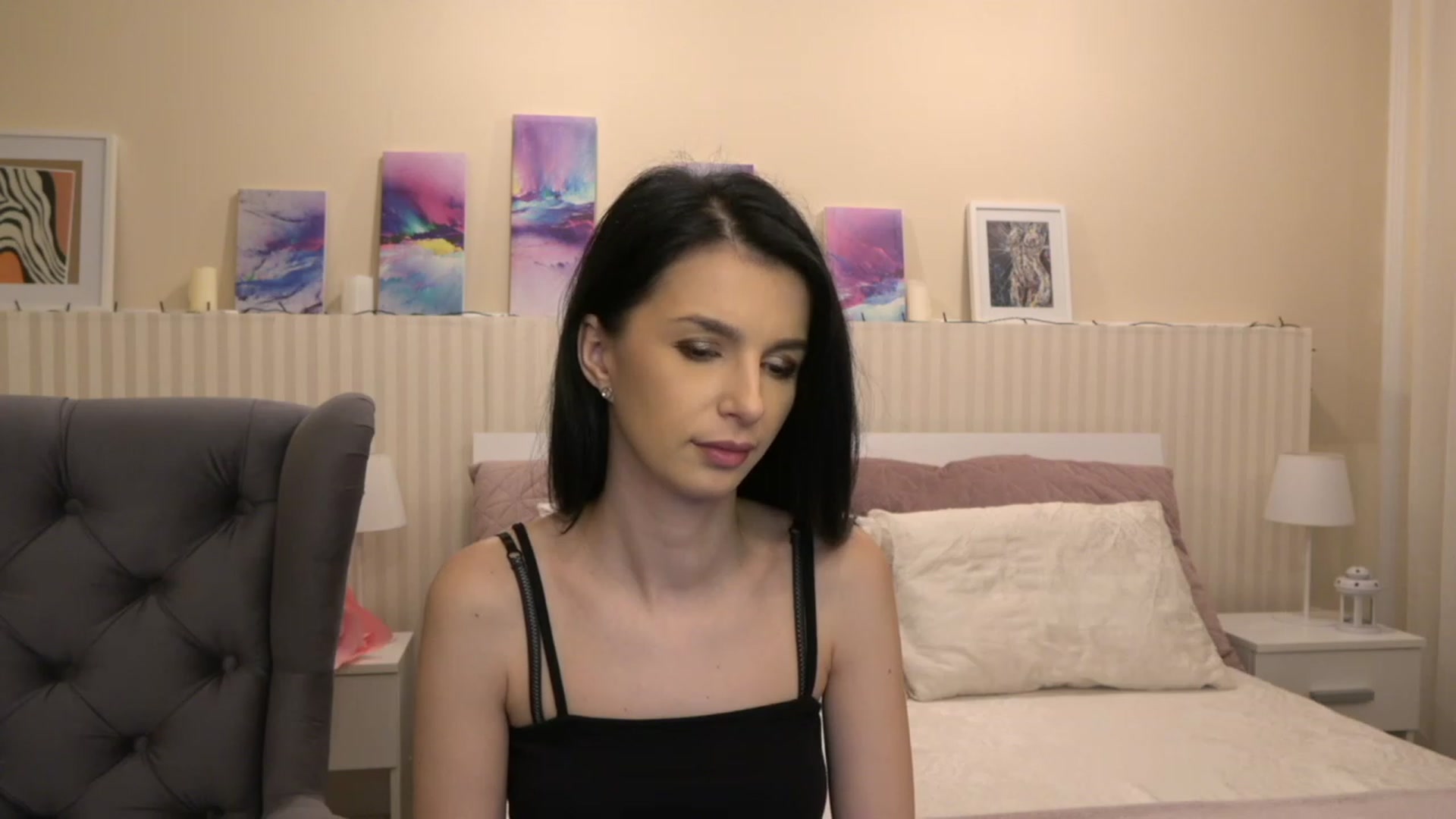 Gallery image thumbnail from SweetVivien's myfreecams stream on, 12/12/2022, 15:04 image 8 of 20