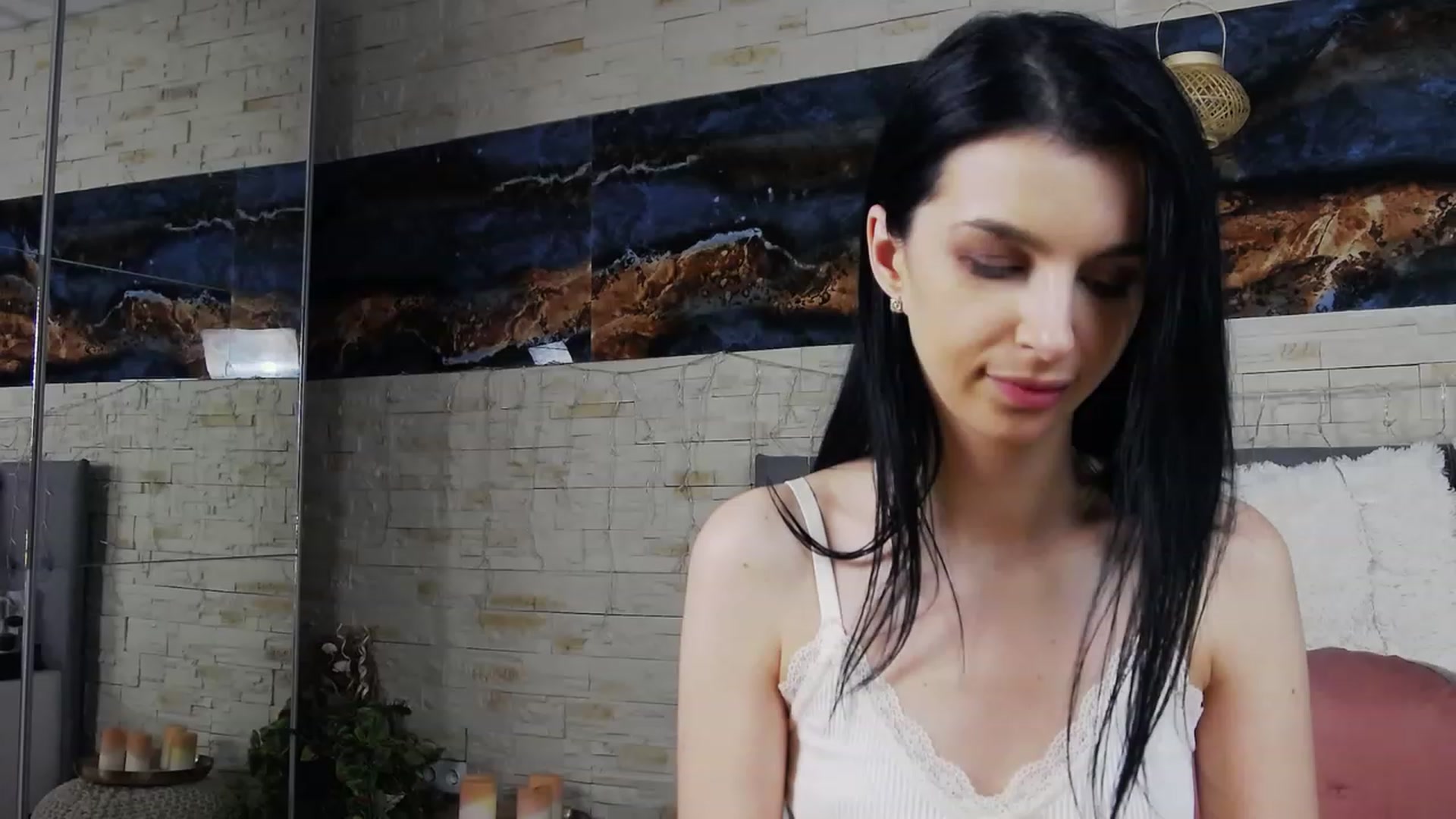 Gallery image thumbnail from SweetVivien's myfreecams stream on, 04/04/2023, 14:05 image 17 of 20