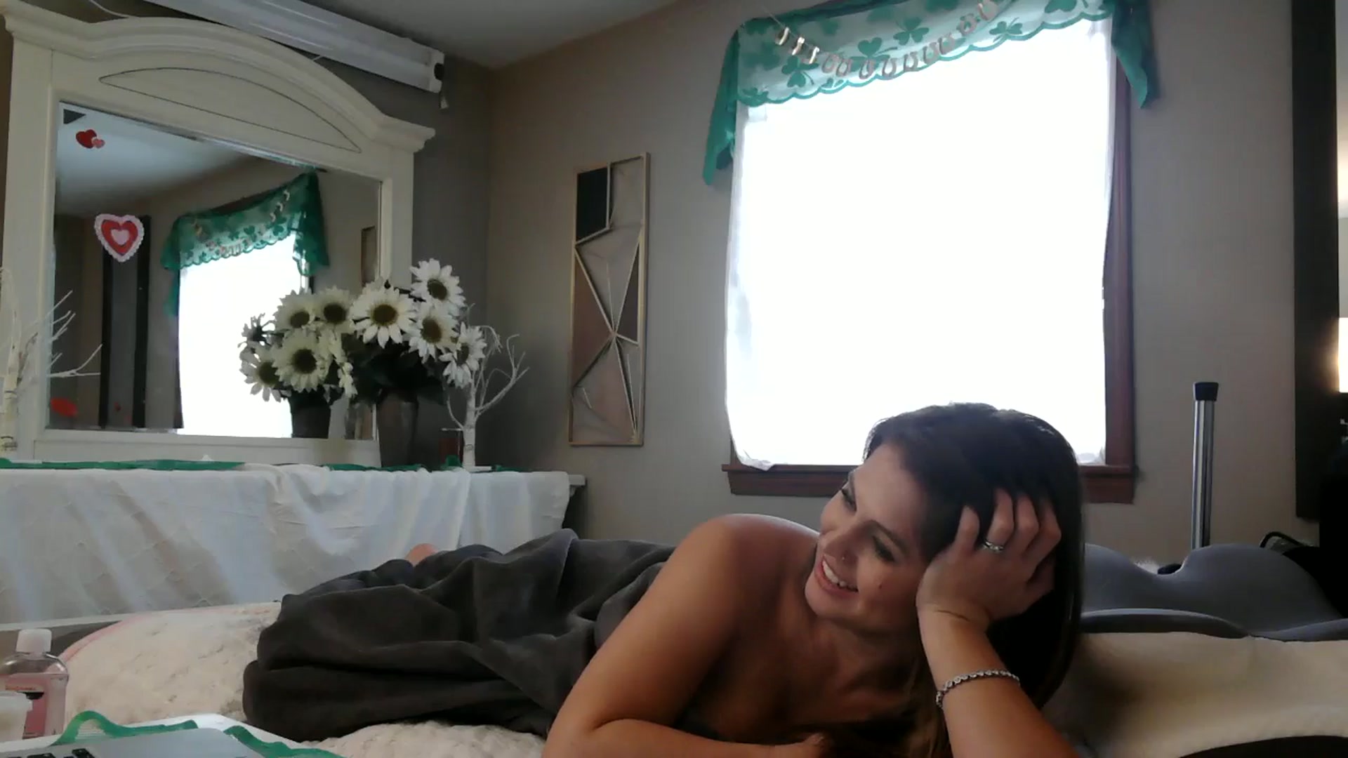 Gallery image thumbnail from SweetWhisper's myfreecams stream on, 04/03/2025, 19:58 image 16 of 20