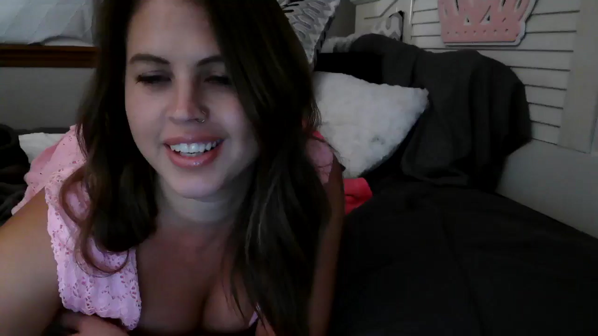Gallery image thumbnail from SweetWhisper's myfreecams stream on, 04/11/2025, 06:39 image 10 of 20