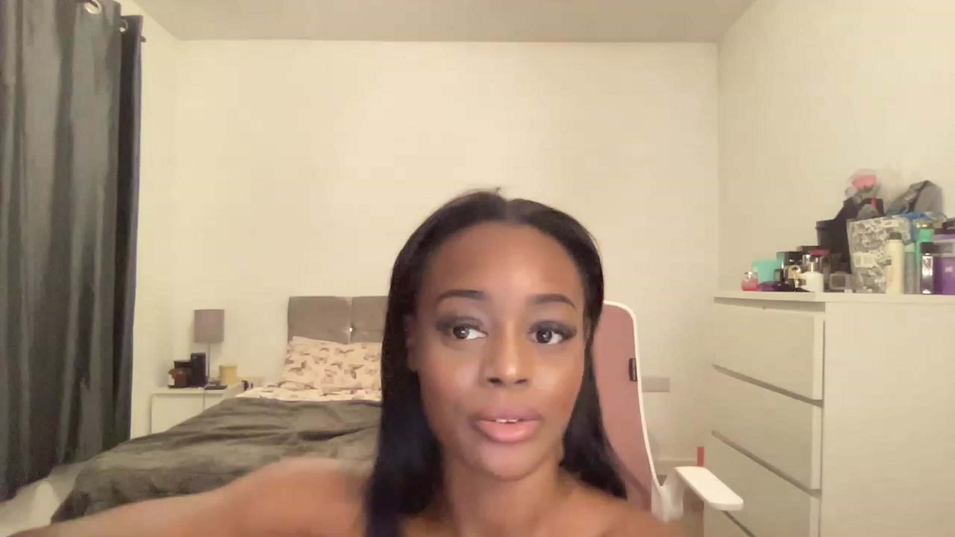 Gallery image thumbnail from SweetXEbony1's myfreecams stream on, 12/06/2022, 03:12 image 3 of 20