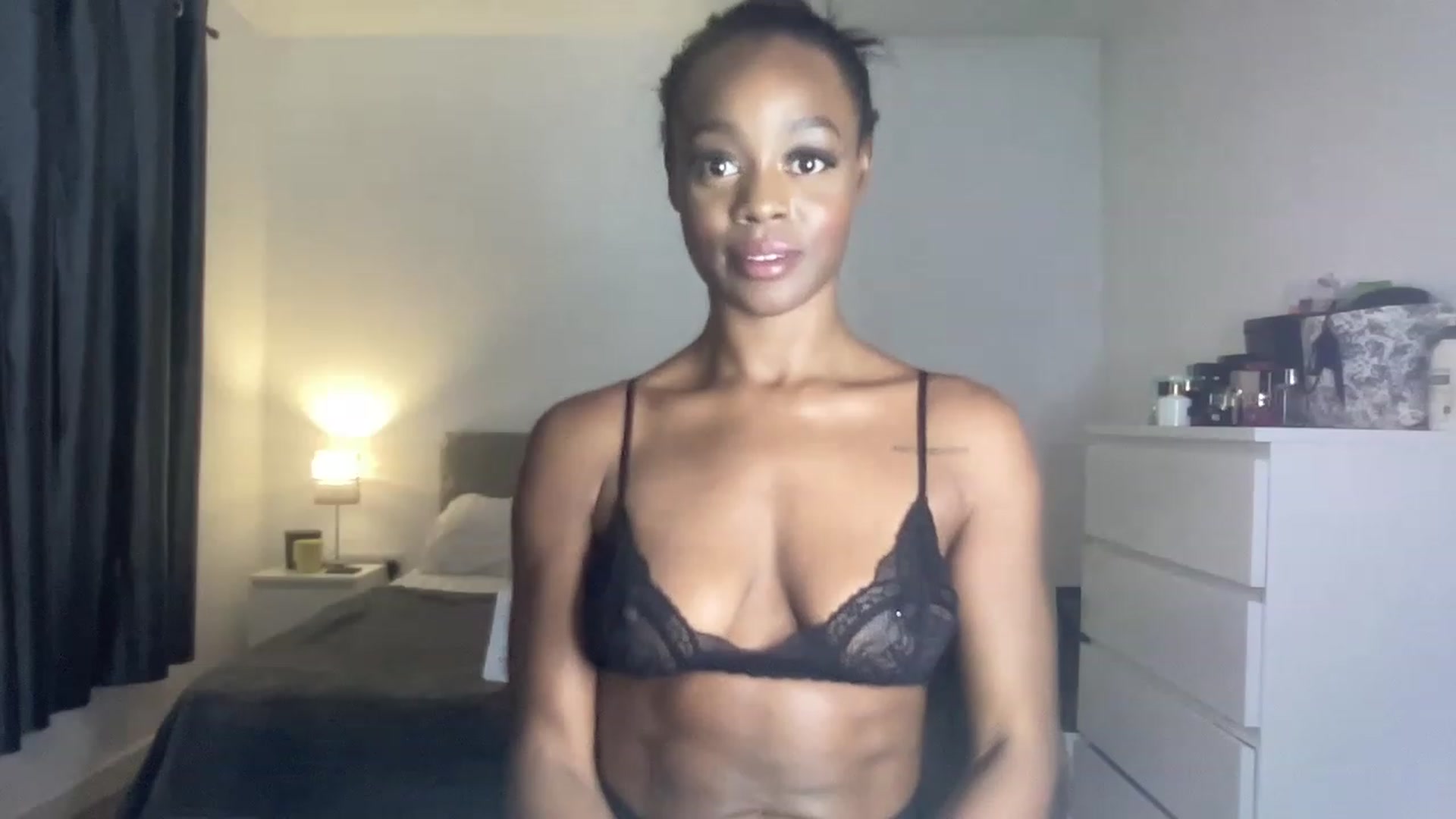 Gallery image thumbnail from SweetXEbony1's myfreecams stream on, 05/16/2023, 23:47 image 17 of 20