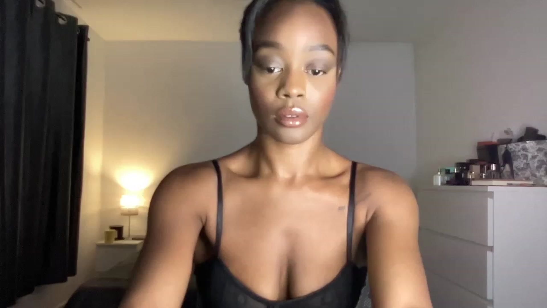Gallery image thumbnail from SweetXEbony1's myfreecams stream on, 06/01/2023, 20:24 image 11 of 20