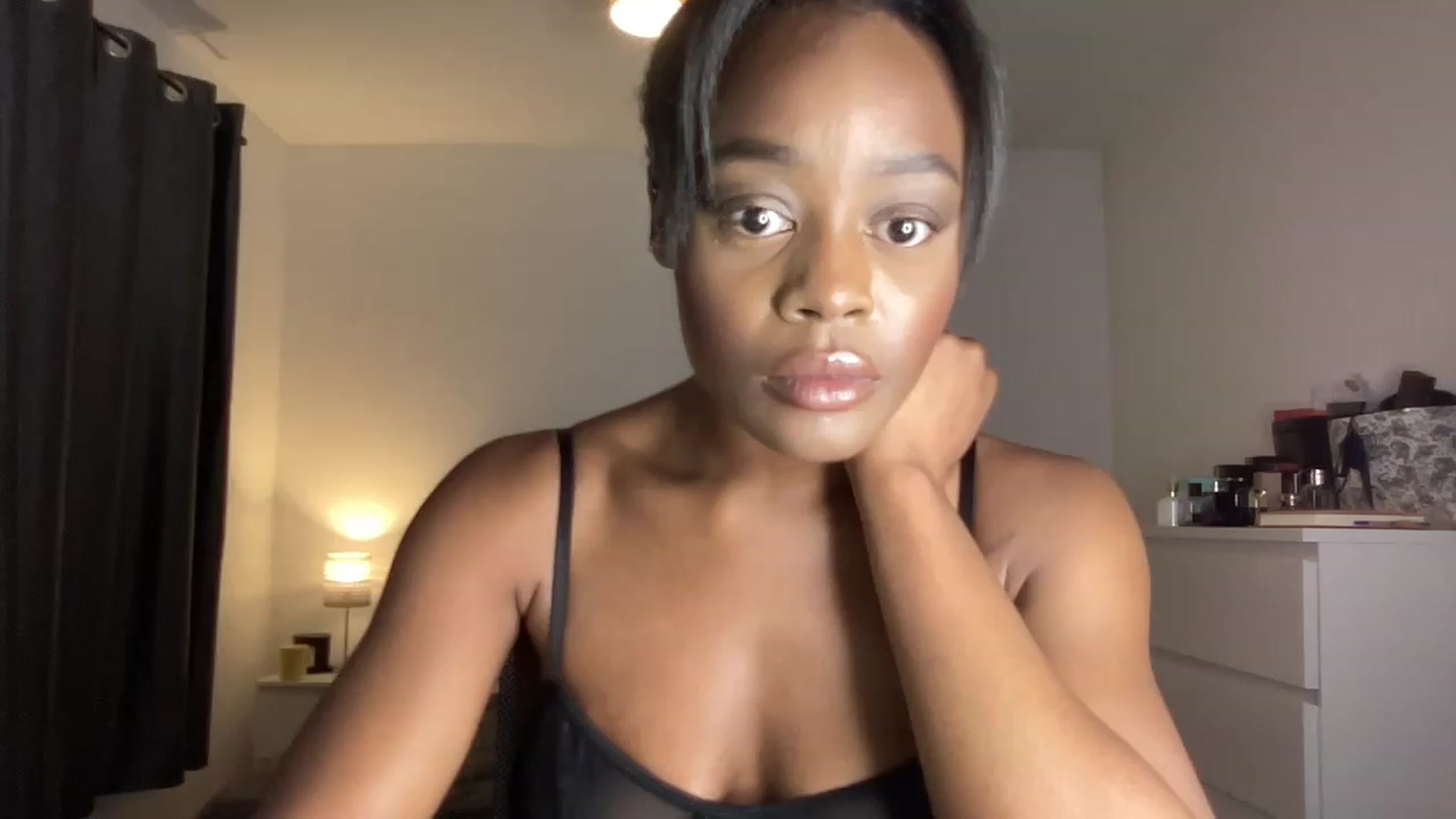 Gallery image thumbnail from SweetXEbony1's myfreecams stream on, 06/01/2023, 22:26 image 12 of 20
