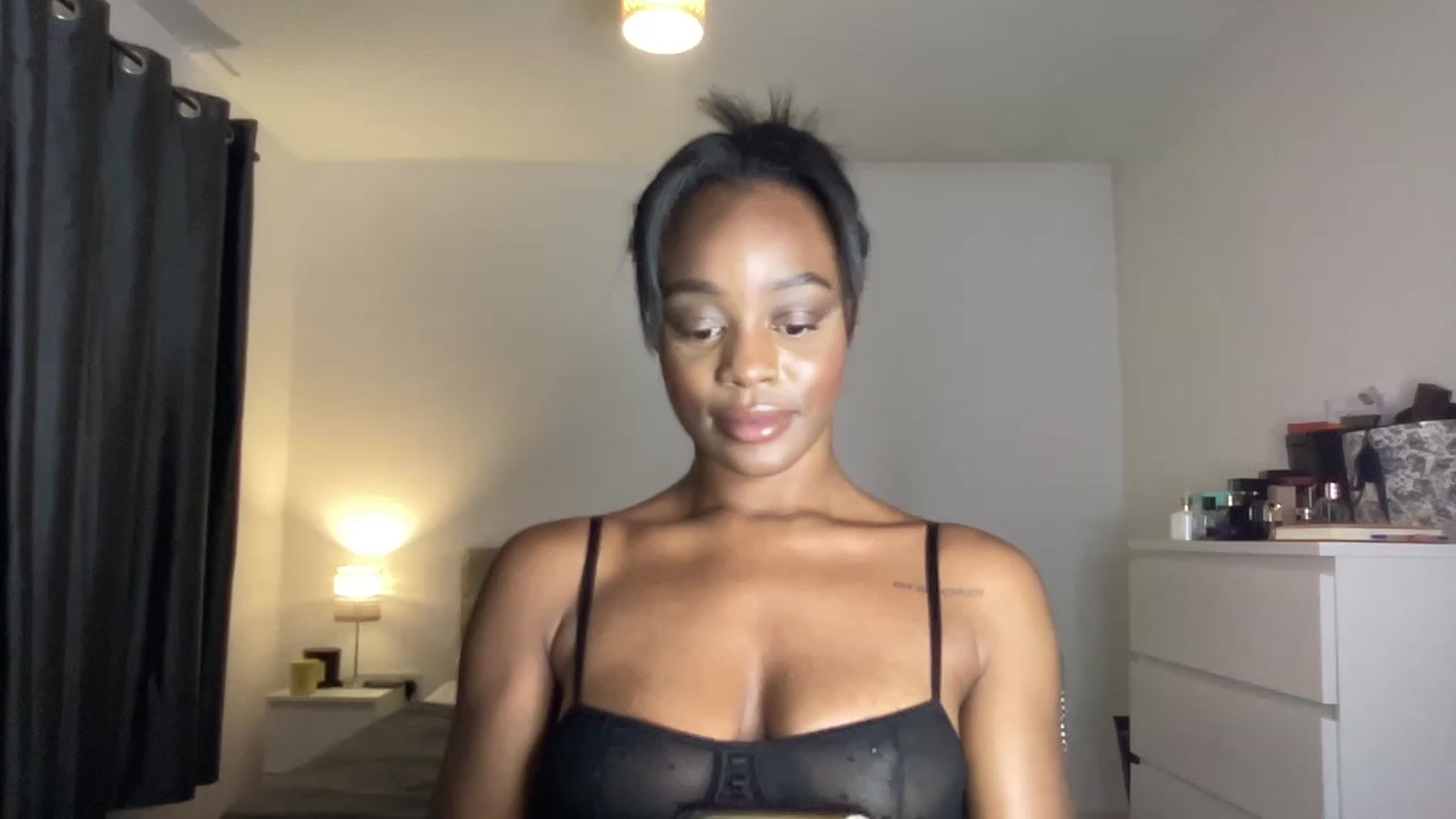 Gallery image thumbnail from SweetXEbony1's myfreecams stream on, 06/01/2023, 22:56 image 1 of 20