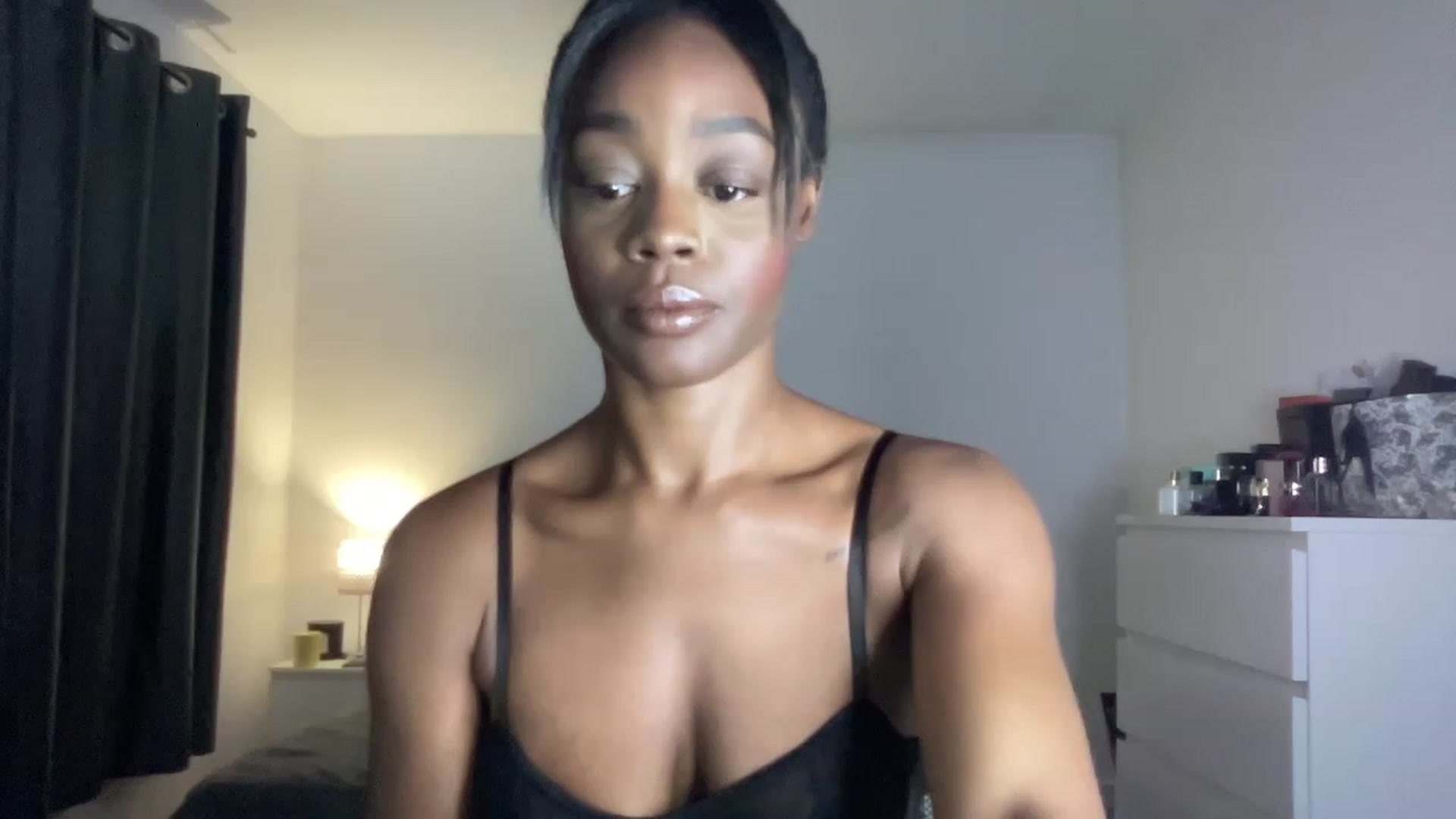 Gallery image thumbnail from SweetXEbony1's myfreecams stream on, 06/05/2023, 21:35 image 16 of 20