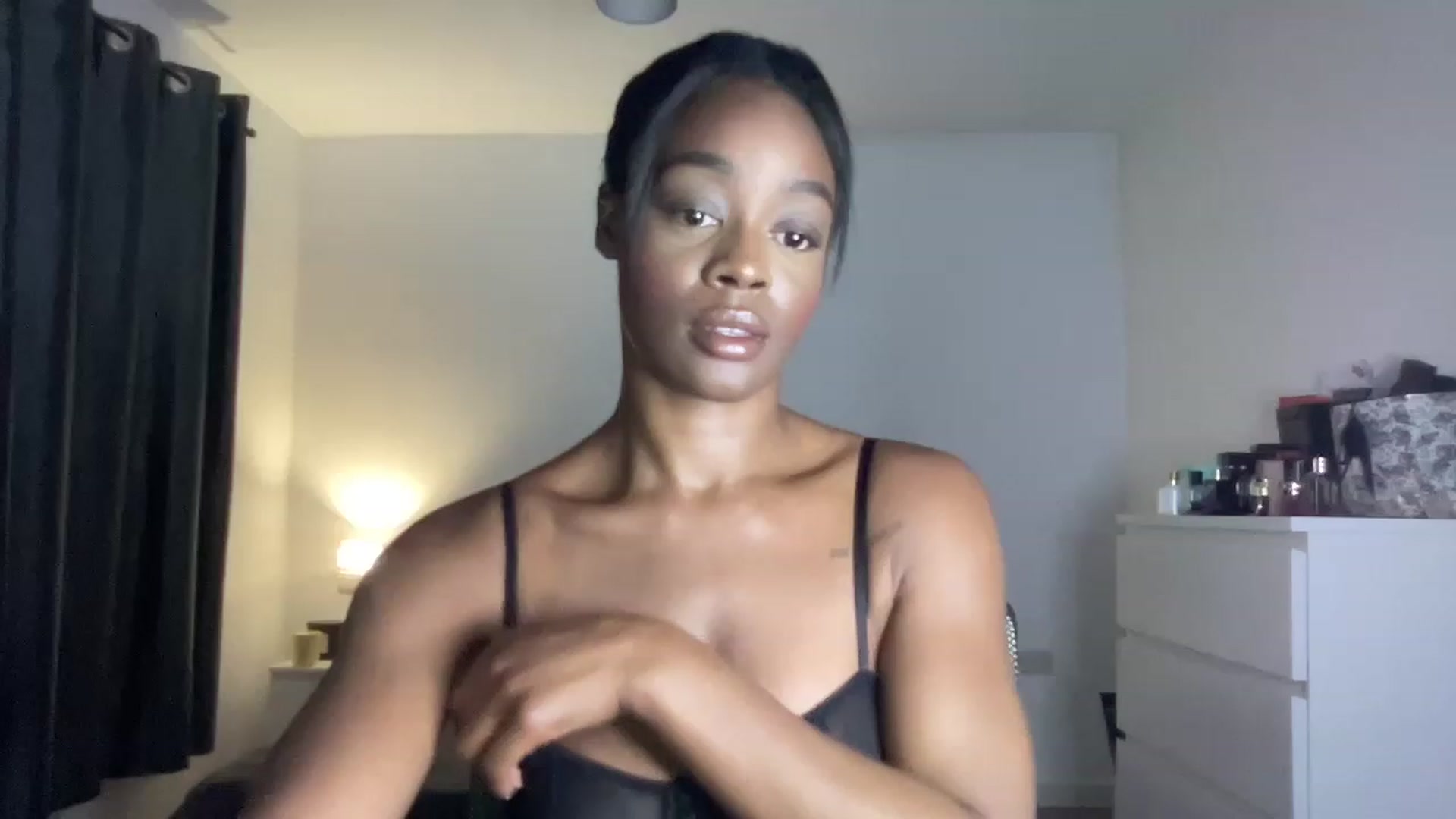 Gallery image thumbnail from SweetXEbony1's myfreecams stream on, 06/05/2023, 21:35 image 15 of 20