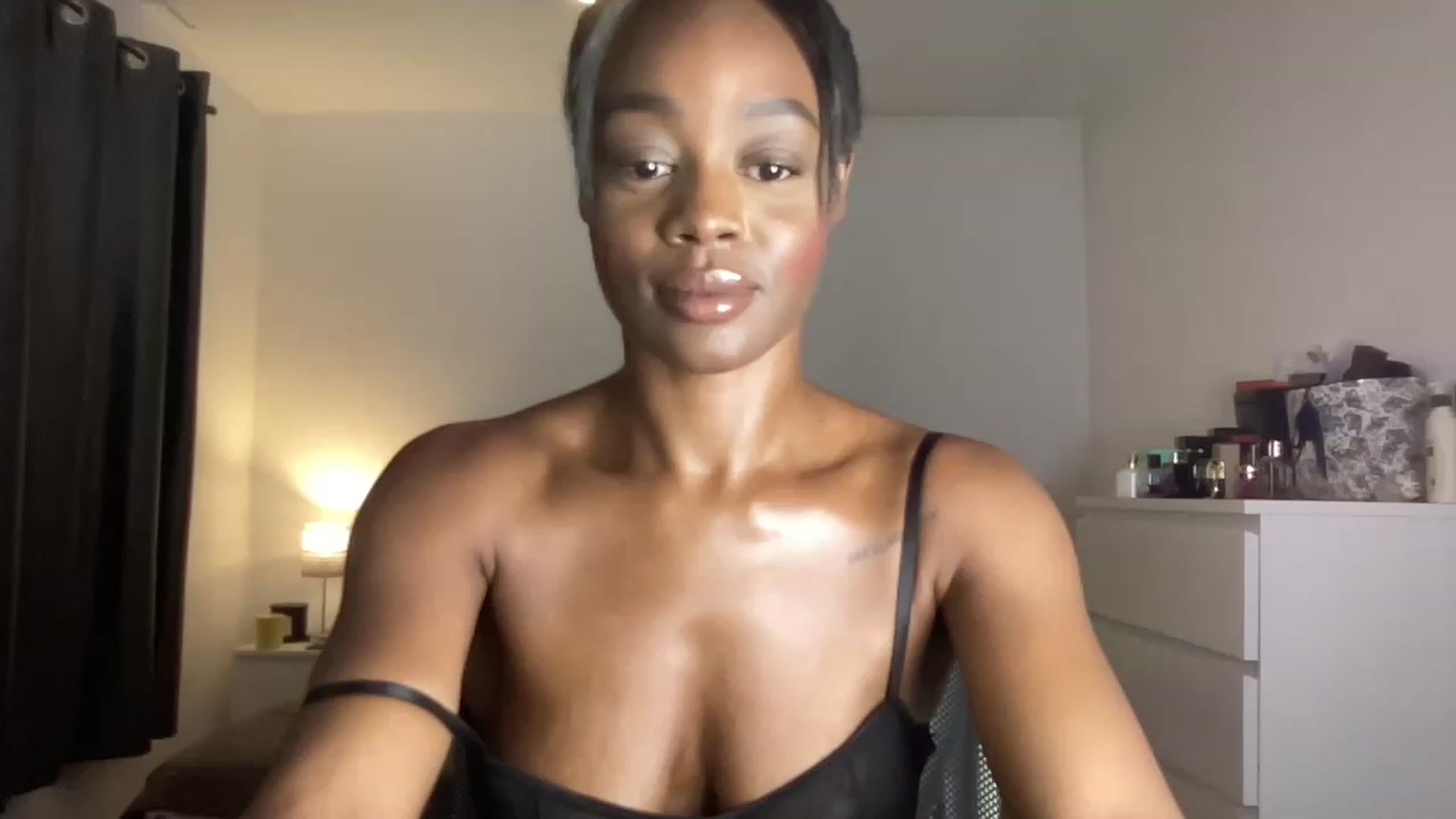 Gallery image thumbnail from SweetXEbony1's myfreecams stream on, 06/05/2023, 22:28 image 7 of 20