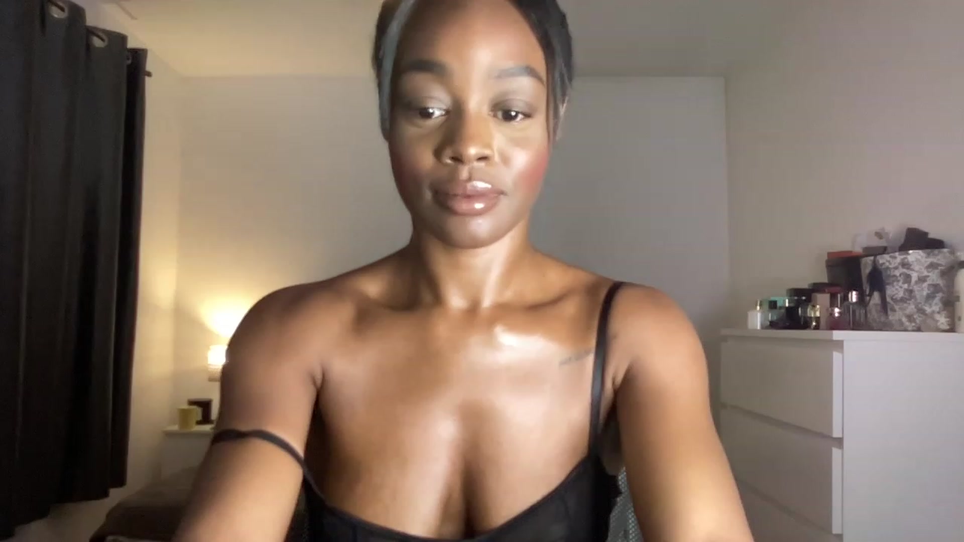 Gallery image thumbnail from SweetXEbony1's myfreecams stream on, 06/05/2023, 22:28 image 11 of 20