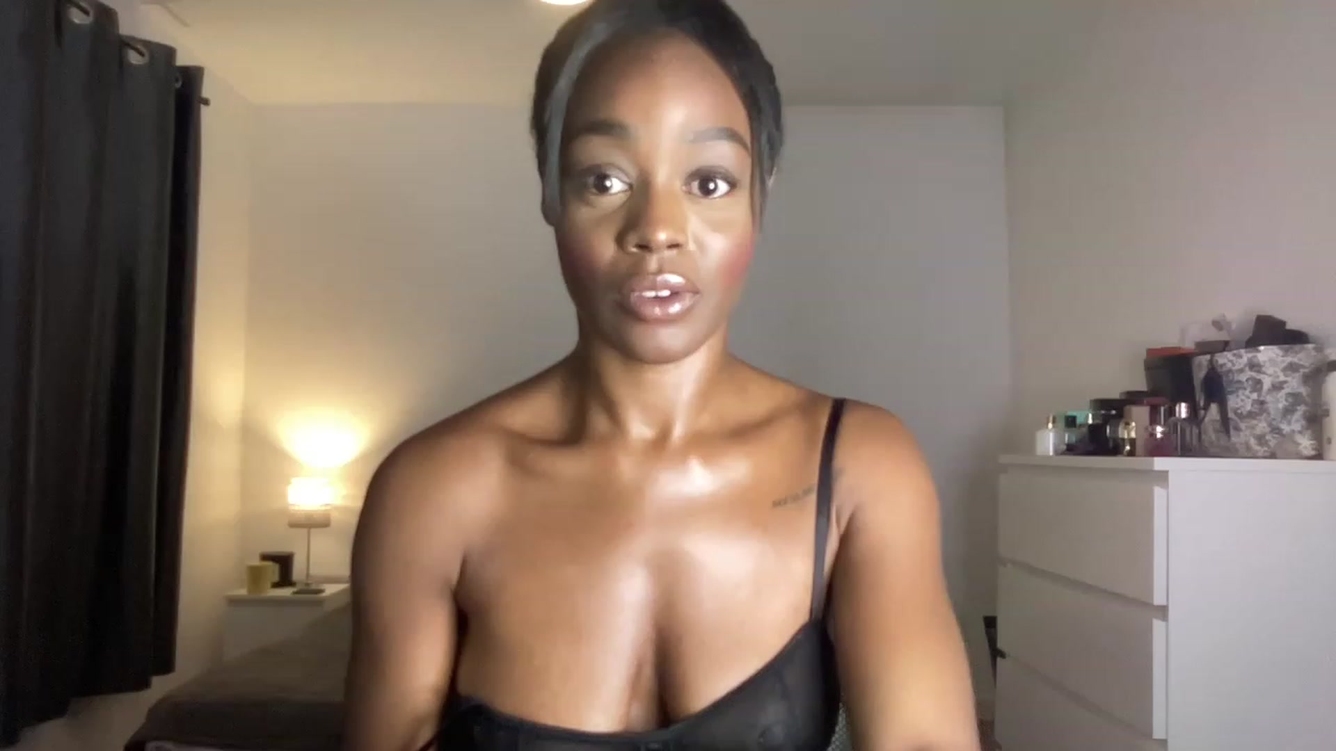 Gallery image thumbnail from SweetXEbony1's myfreecams stream on, 06/05/2023, 22:28 image 8 of 20