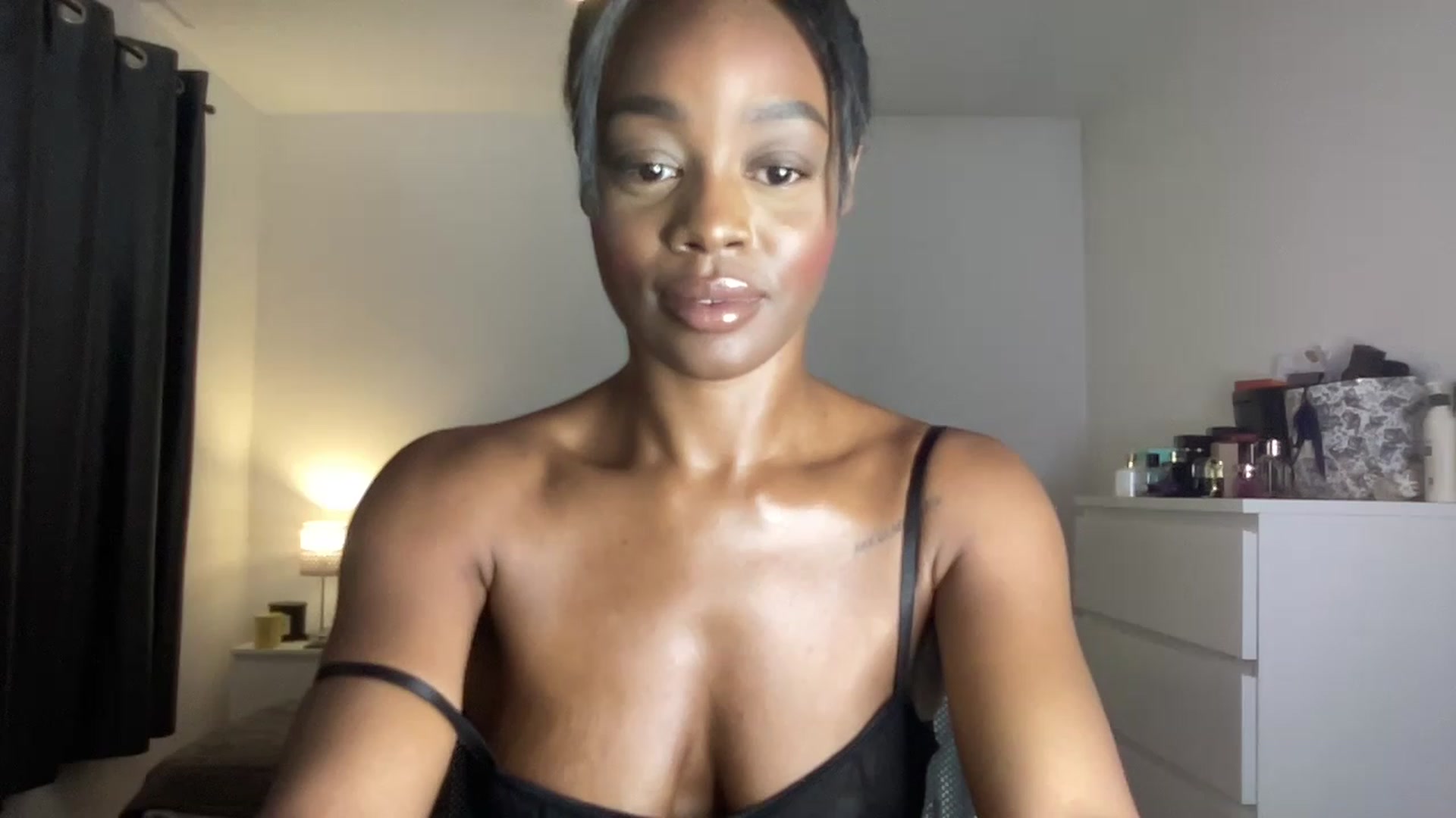 Gallery image thumbnail from SweetXEbony1's myfreecams stream on, 06/05/2023, 22:28 image 5 of 20