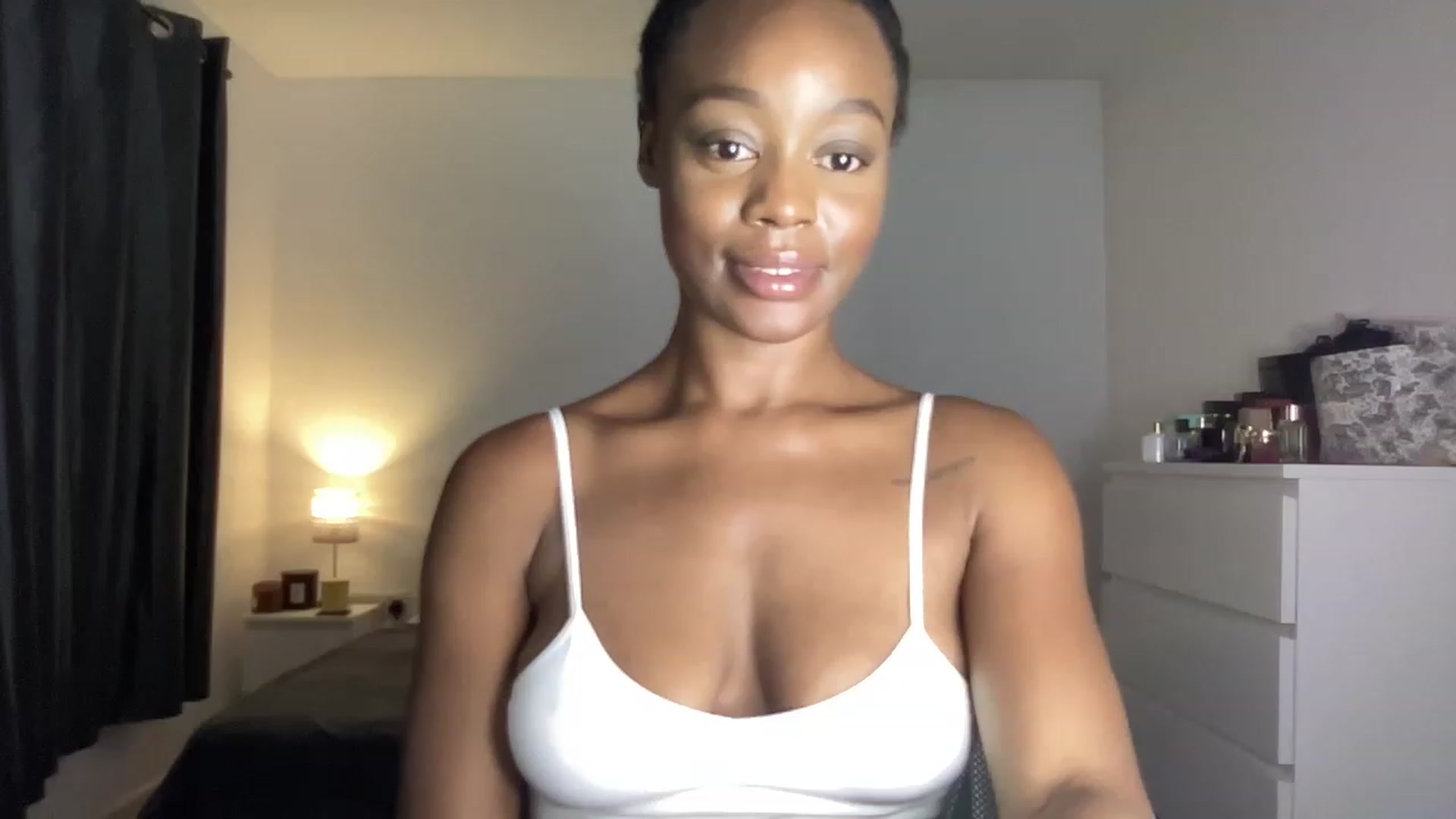 Gallery image thumbnail from SweetXEbony1's myfreecams stream on, 06/20/2023, 23:01 image 2 of 20