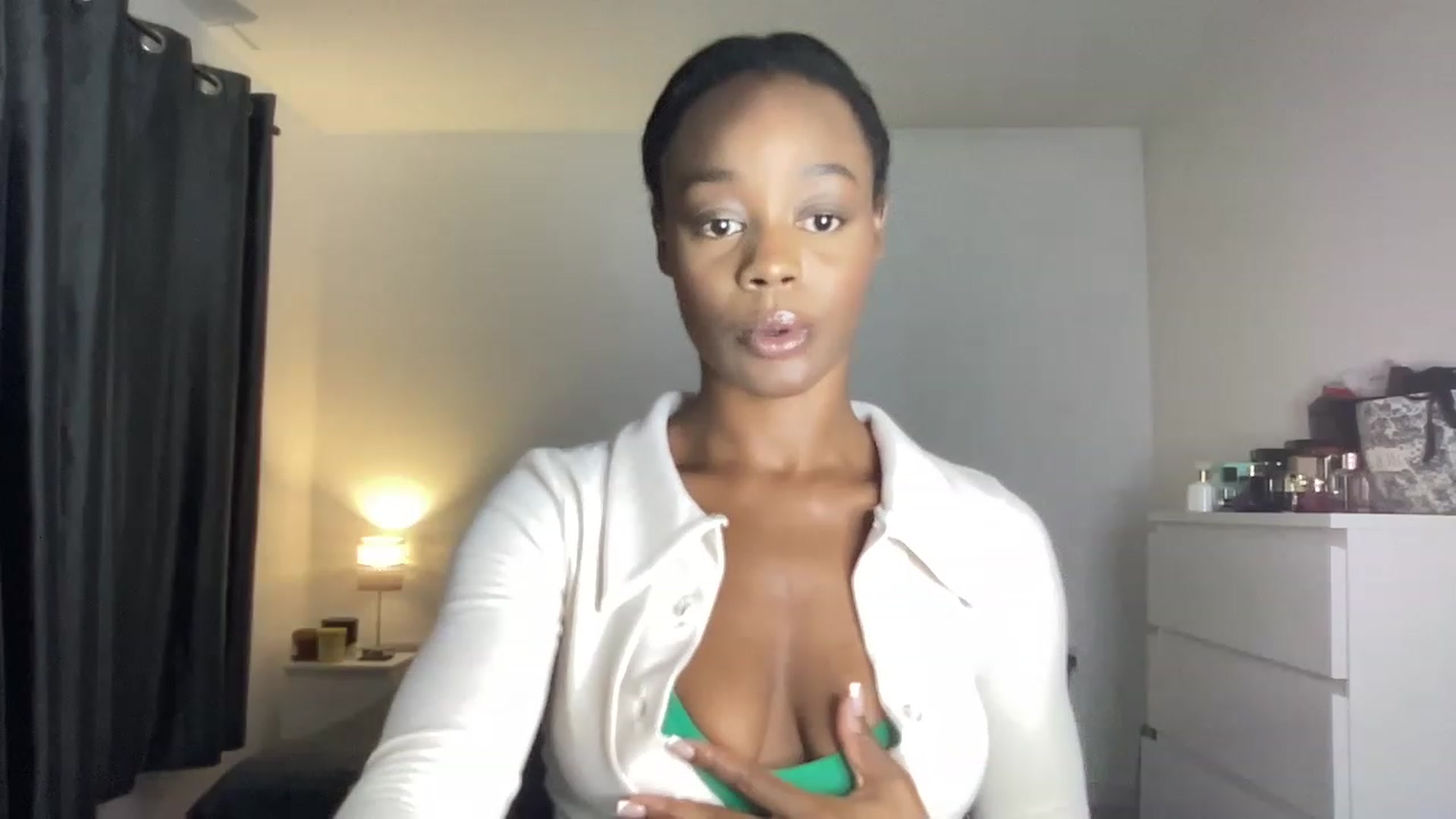Gallery image thumbnail from SweetXEbony1's myfreecams stream on, 06/28/2023, 20:05 image 20 of 20