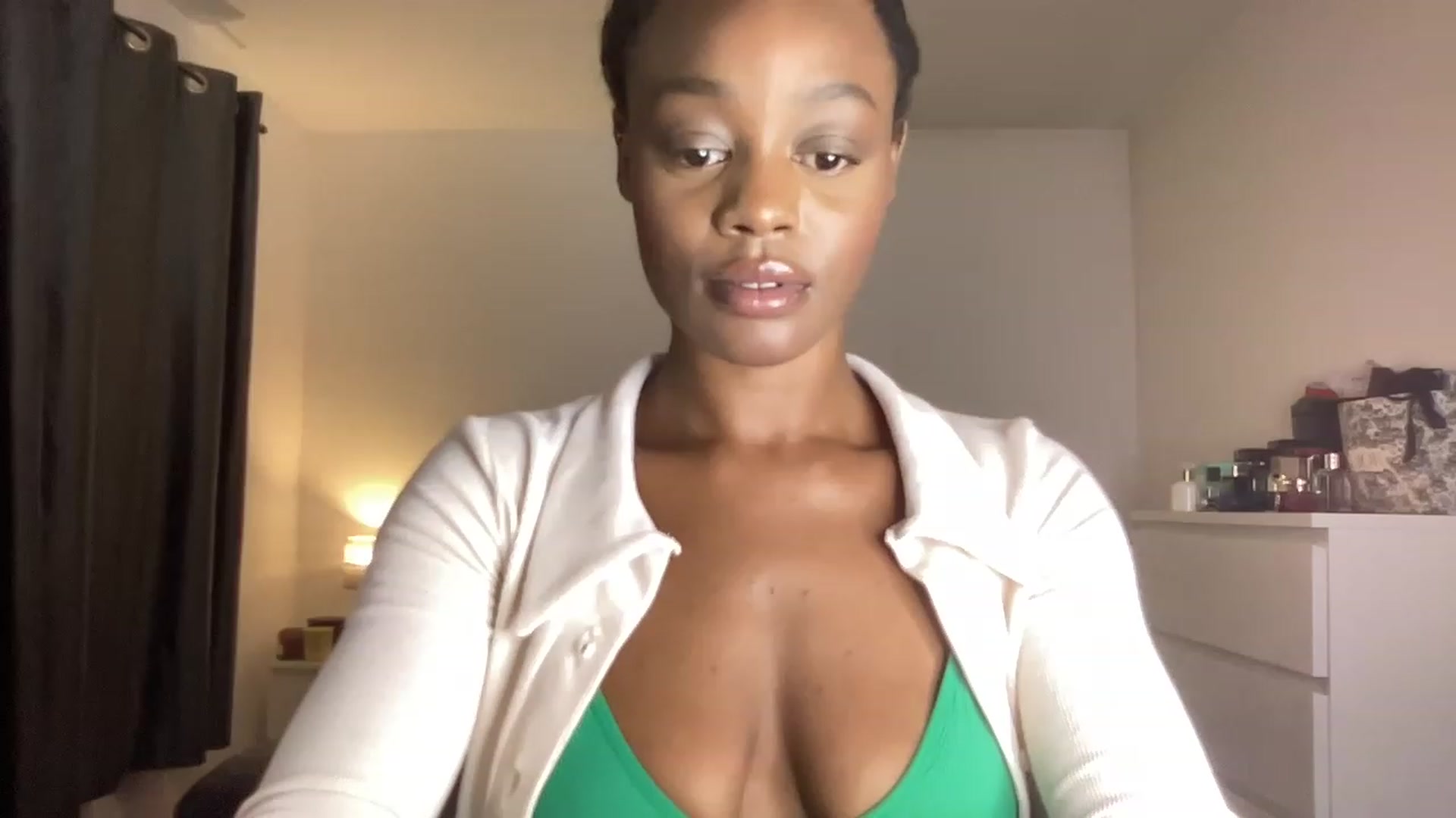 Gallery image thumbnail from SweetXEbony1's myfreecams stream on, 06/28/2023, 21:34 image 11 of 20