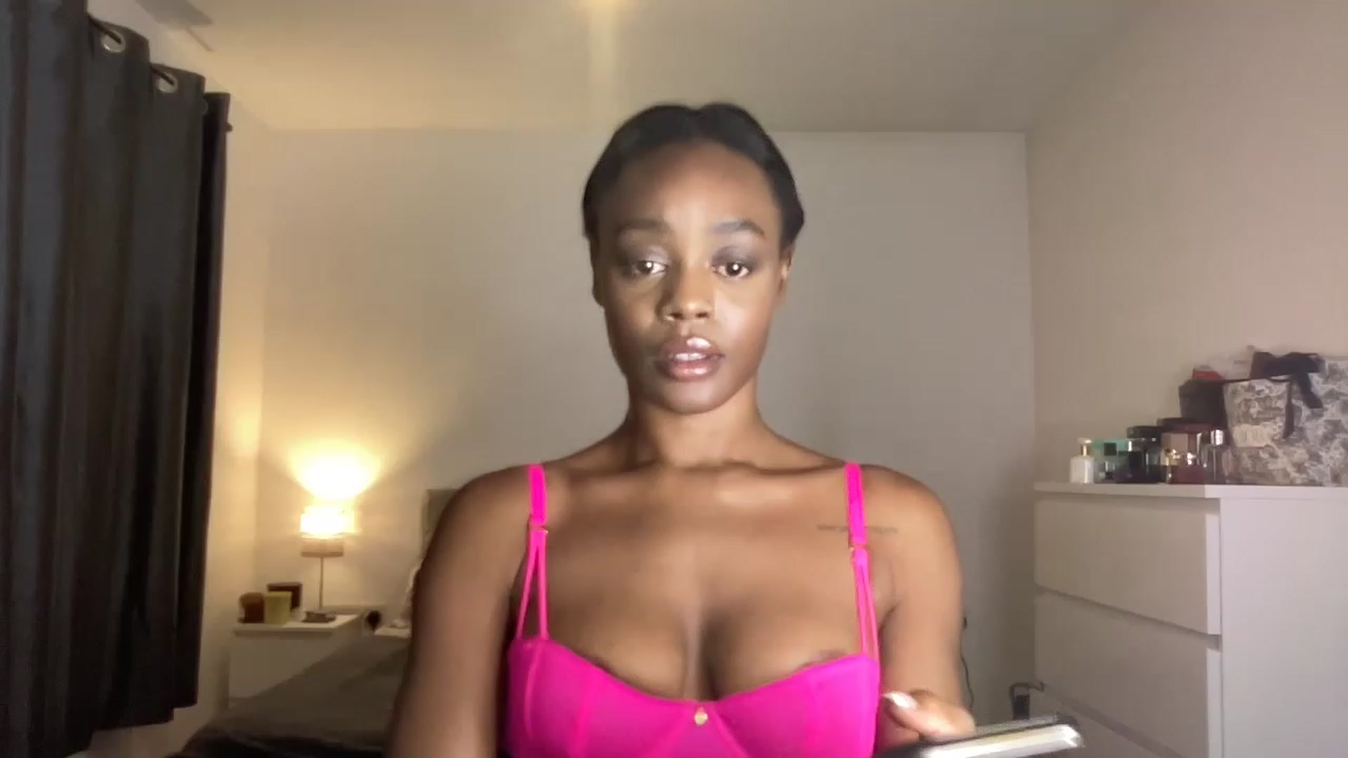 Gallery image thumbnail from SweetXEbony1's myfreecams stream on, 06/29/2023, 22:01 image 19 of 20