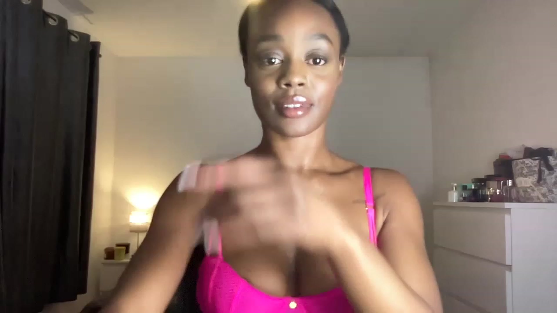 Gallery image thumbnail from SweetXEbony1's myfreecams stream on, 06/29/2023, 22:01 image 1 of 20