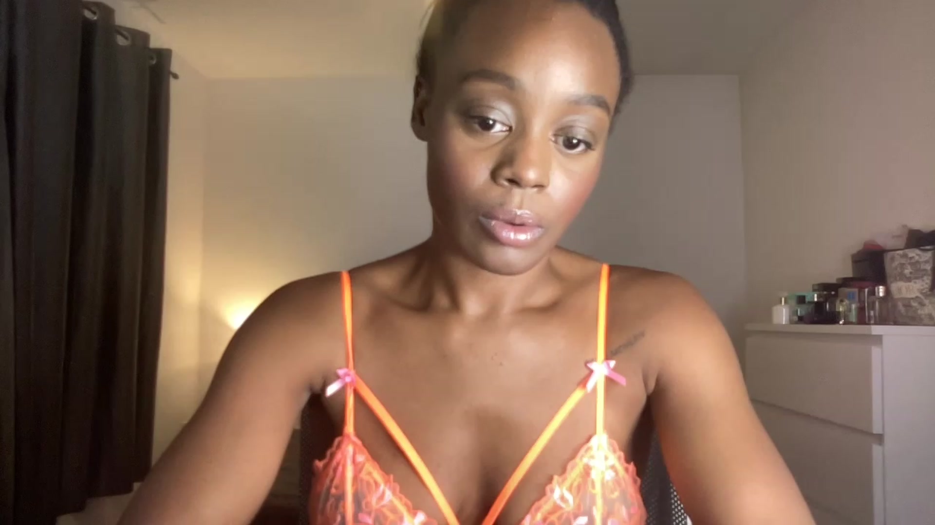 Gallery image thumbnail from SweetXEbony1's myfreecams stream on, 07/05/2023, 22:29 image 17 of 20